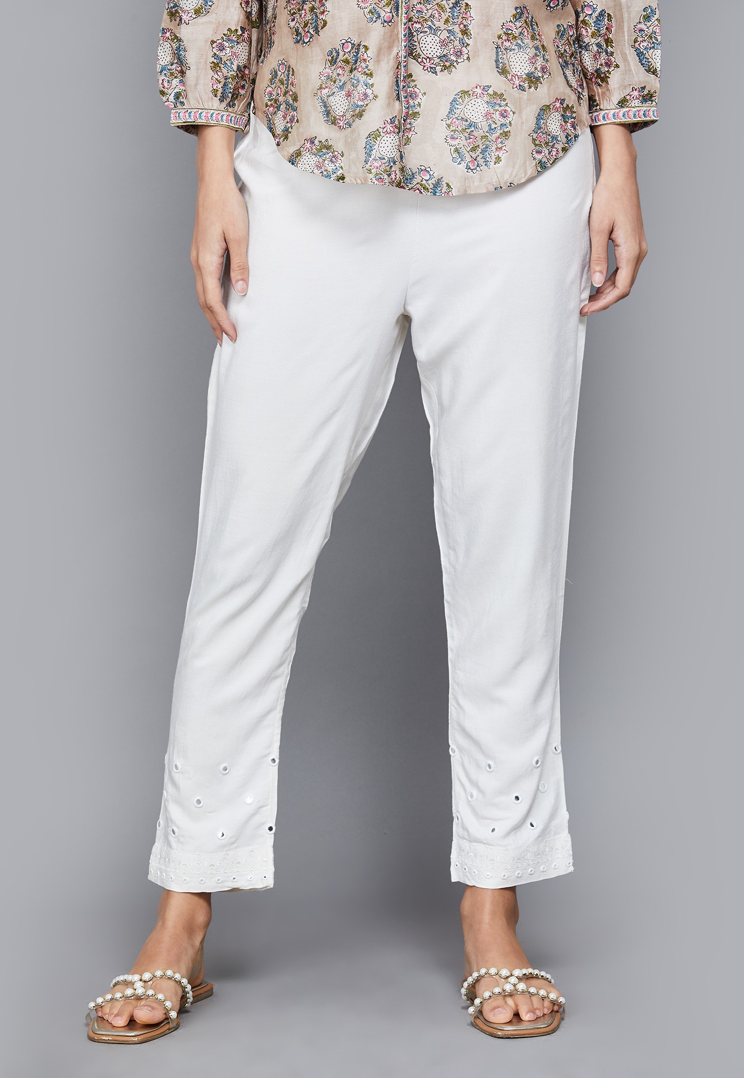 W Embroidered Straight Pants-picture-14