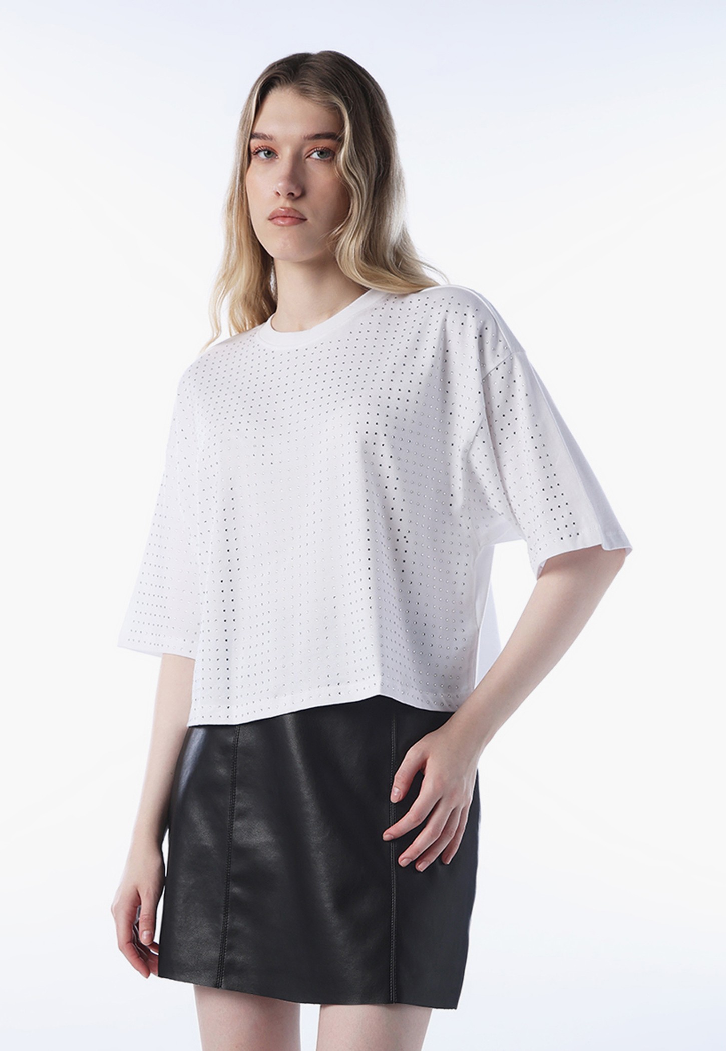 ONLY Embellished Drop Shoulder T-shirt-picture-16
