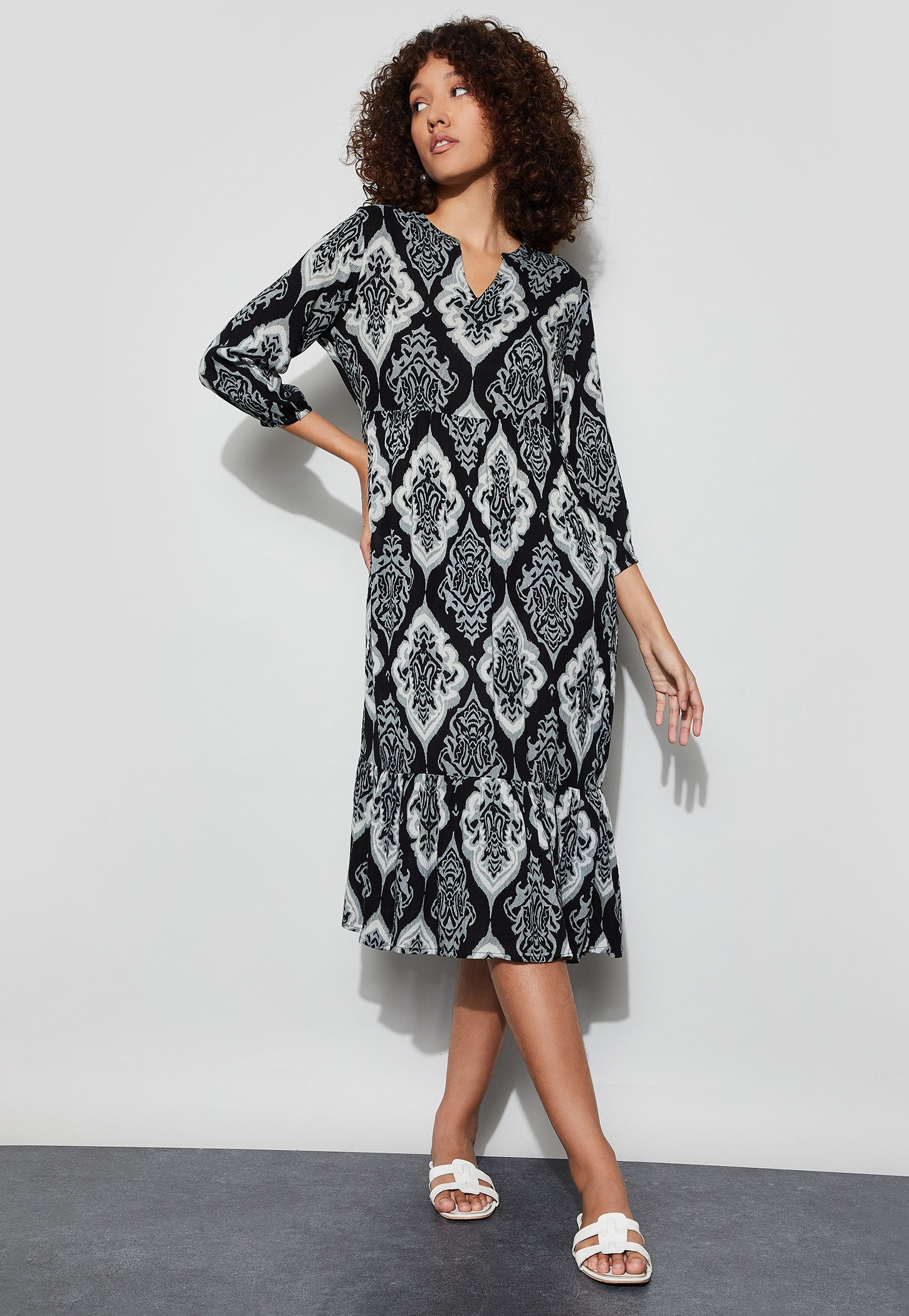 FAME FOREVER Printed A-line Dress-picture-10
