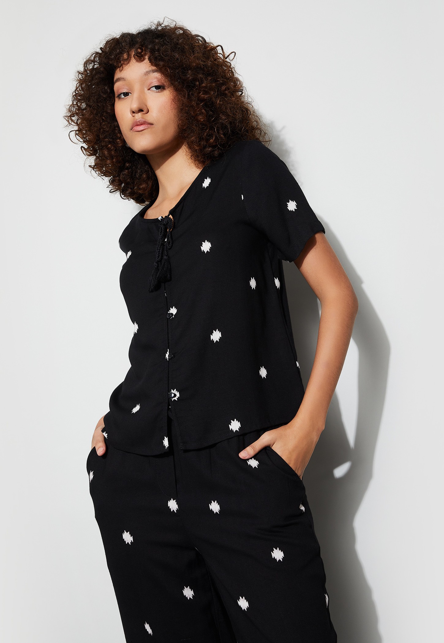 FAME FOREVER Woven Design Top-picture-17