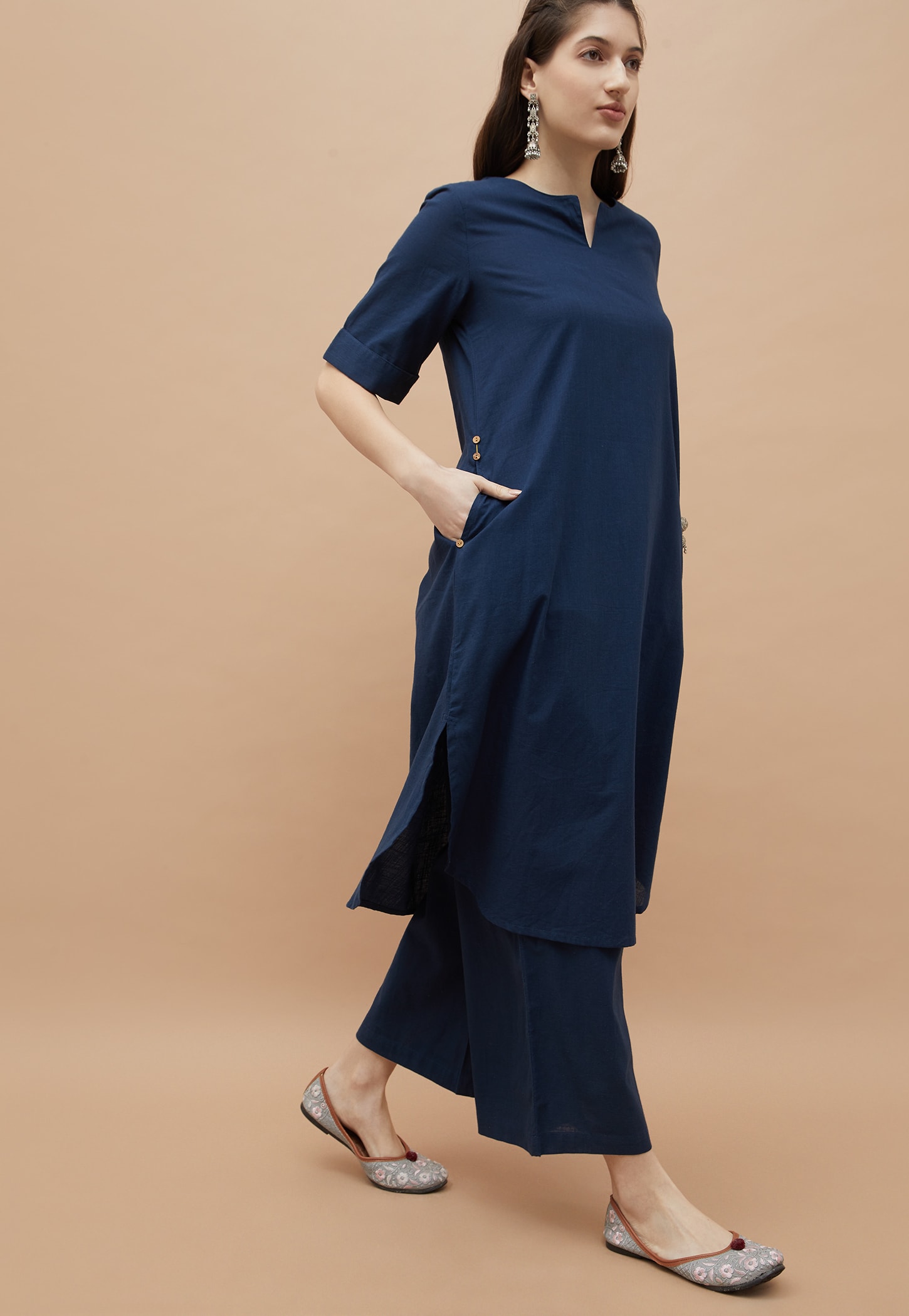 MELANGE Solid Straight Kurta Set-picture-21
