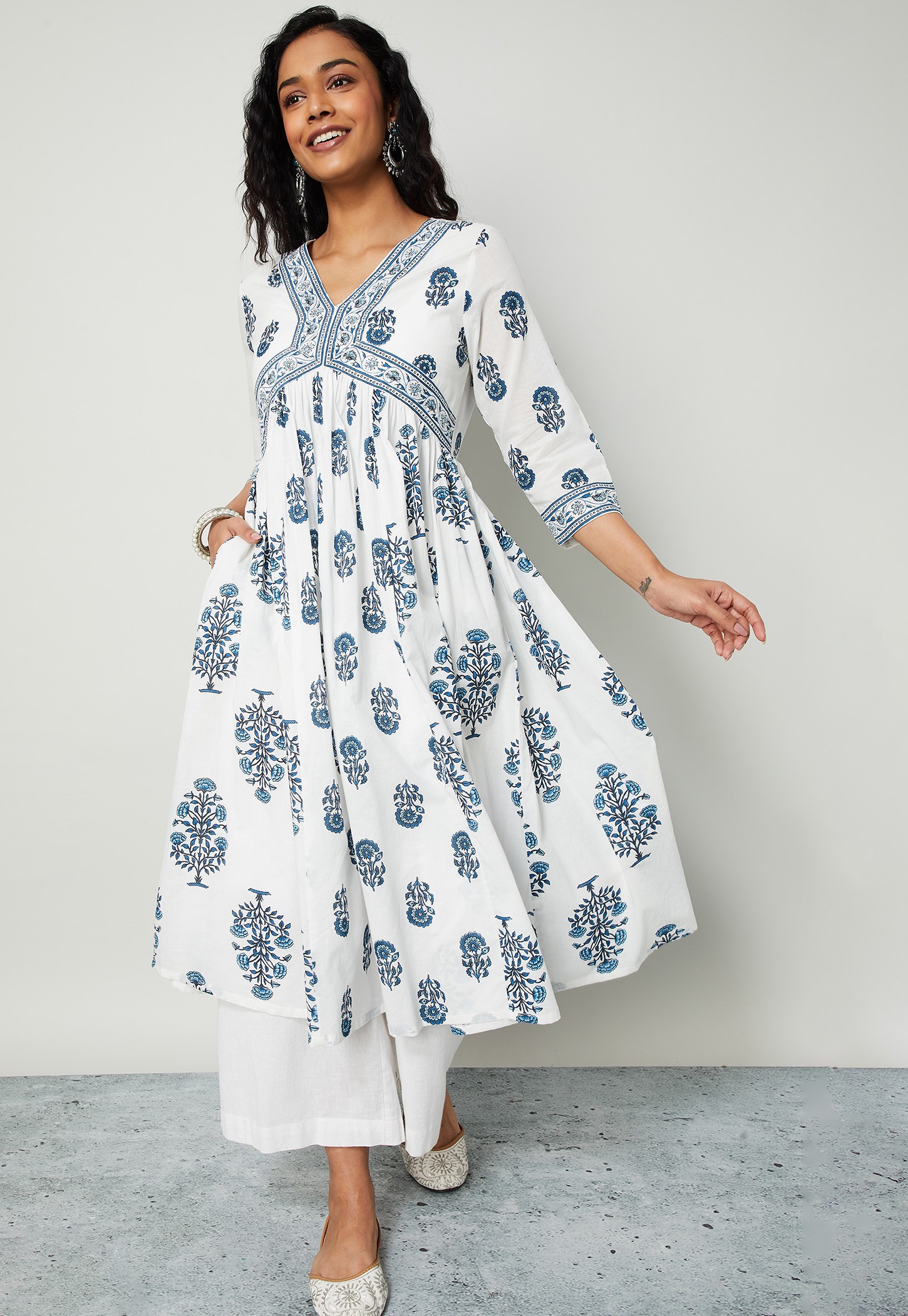 MELANGE Ethnic Motif Alia Cut Kurta-picture-11