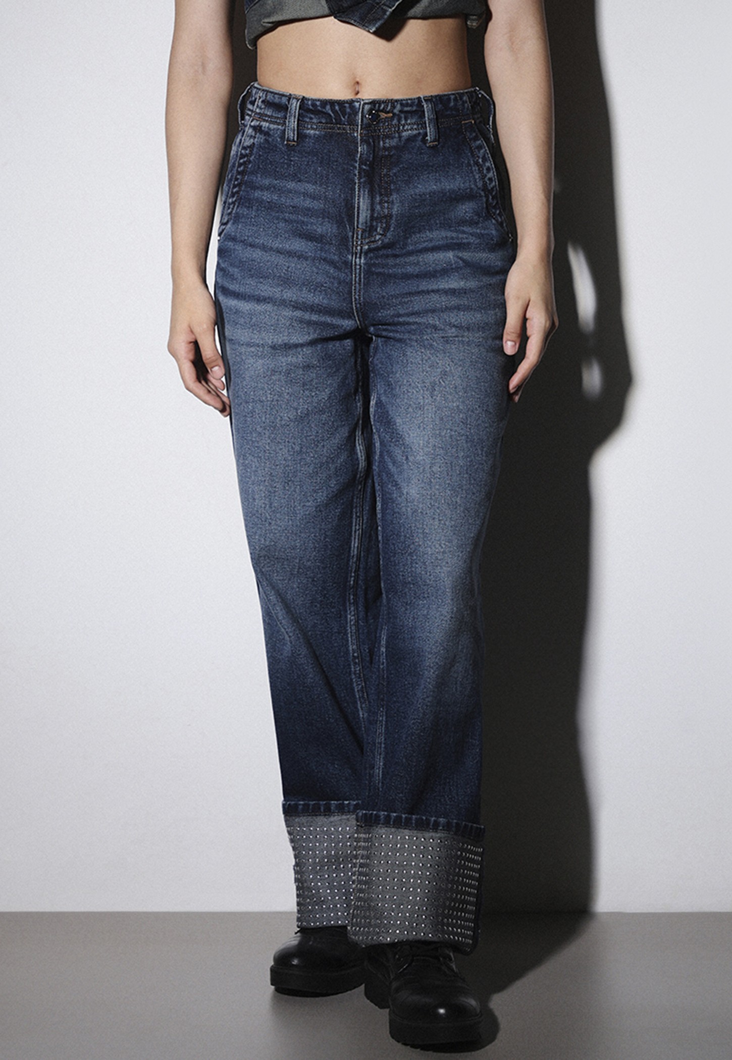 ONLY Embellished Straight Fit Jeans-picture-24