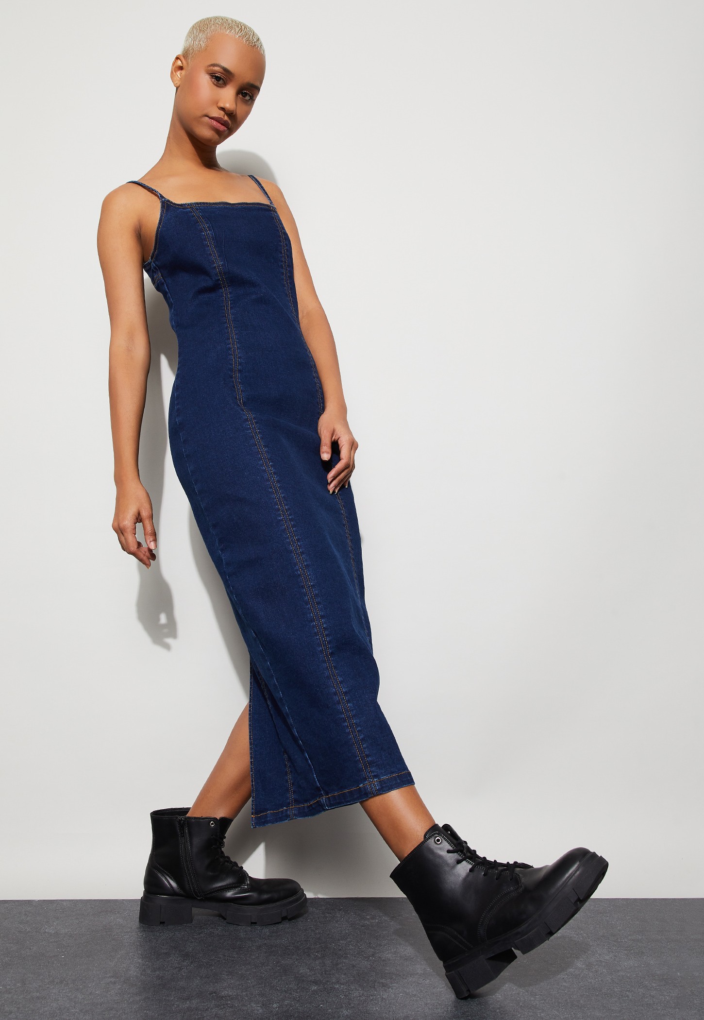 GINGER Solid Zipped Midi Dress-picture-26