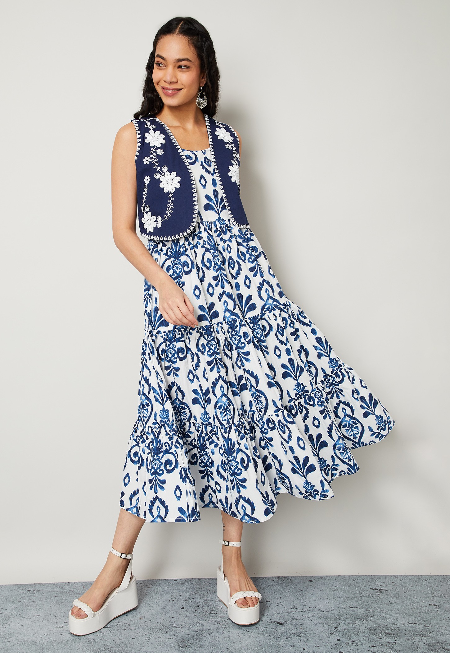 COLOUR ME Floral Embroidered Midi Dress-picture-15