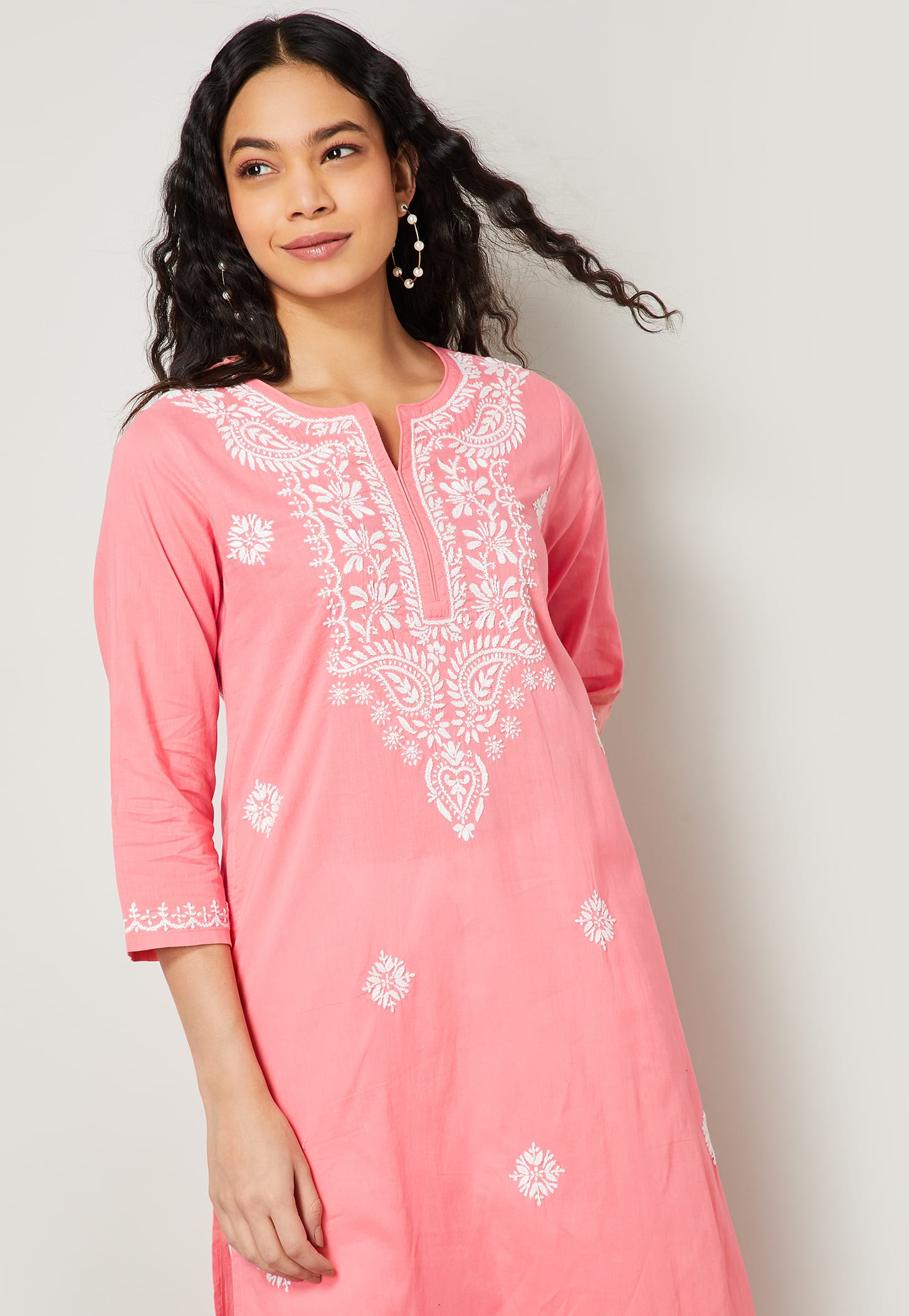 MELANGE Chikankari Straight Kurta-image-5