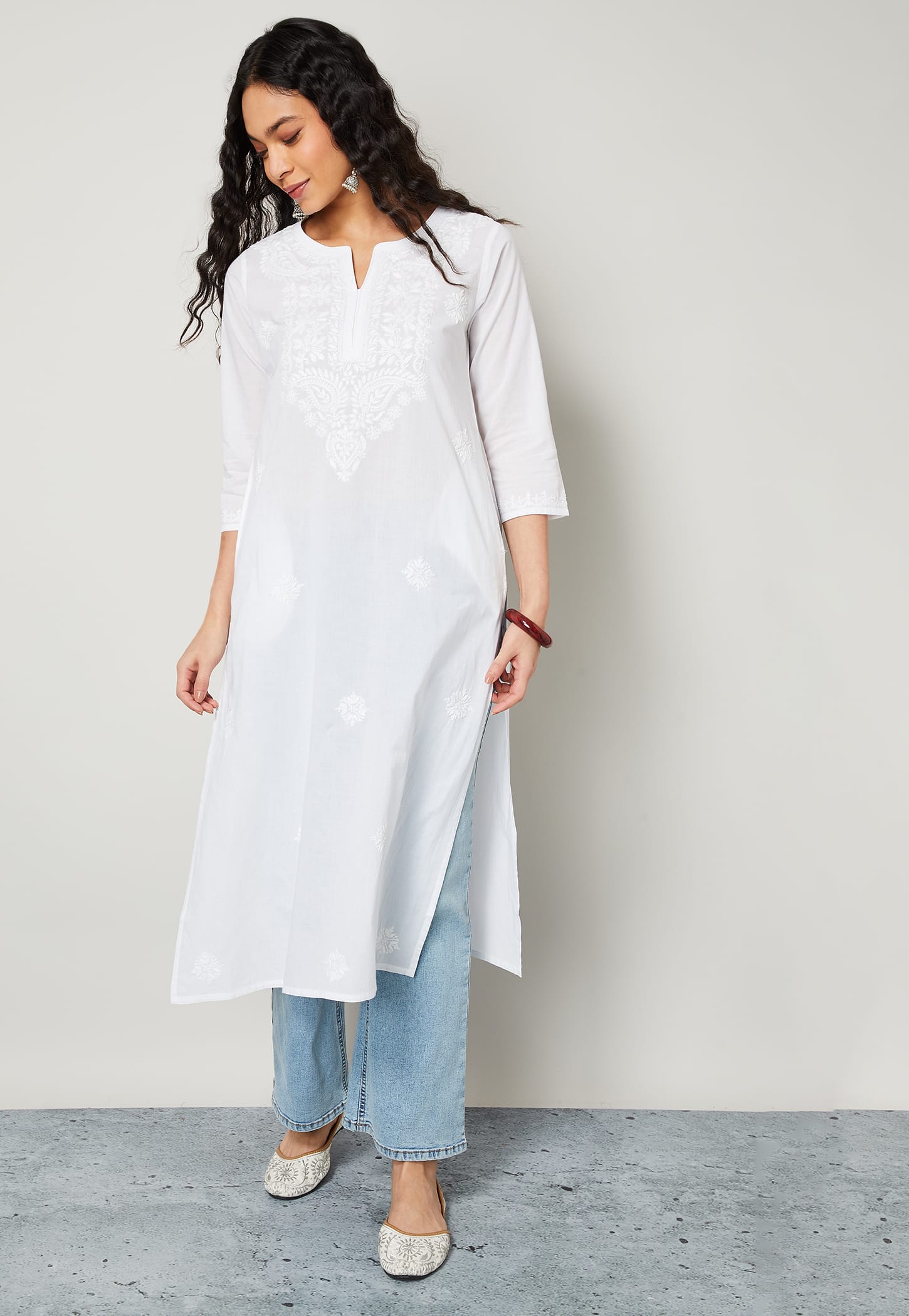 MELANGE Chikankari Straight Kurta-image-5
