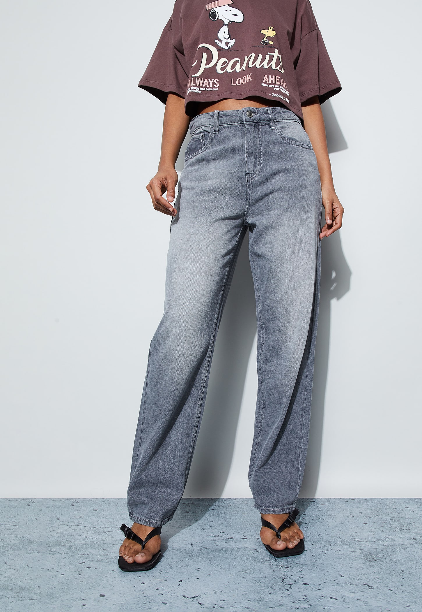 GINGER Lightwashed Straight Fit Jeans-picture-12