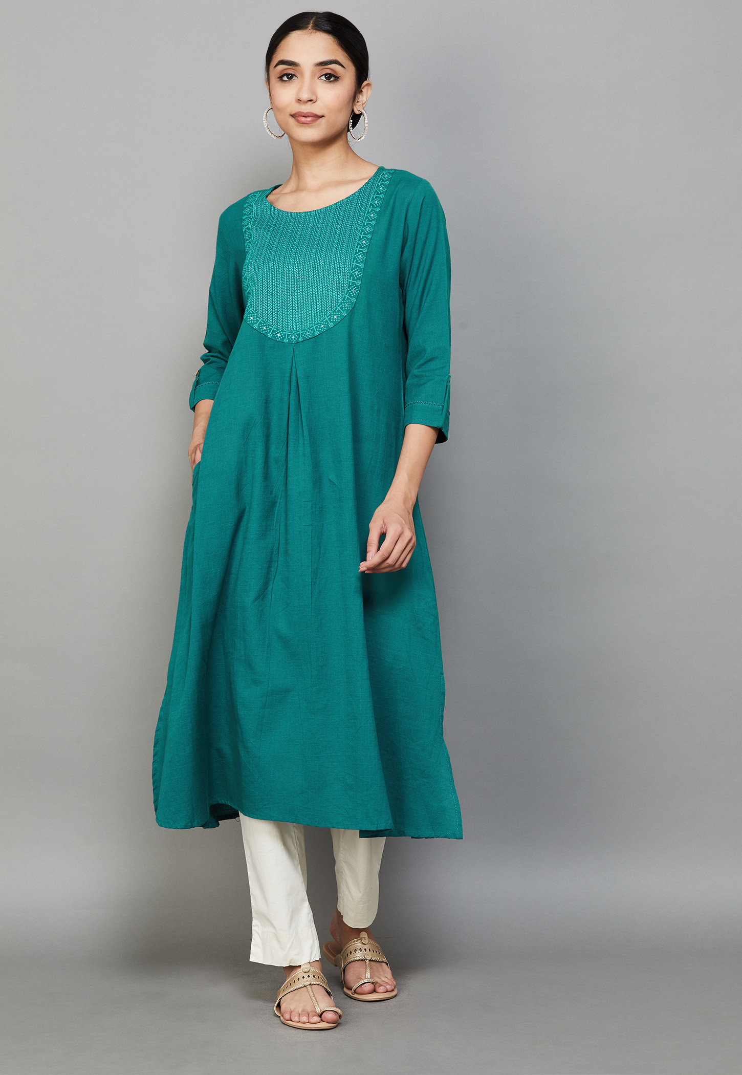SPAN Embroidered Flared Kurta-picture-29