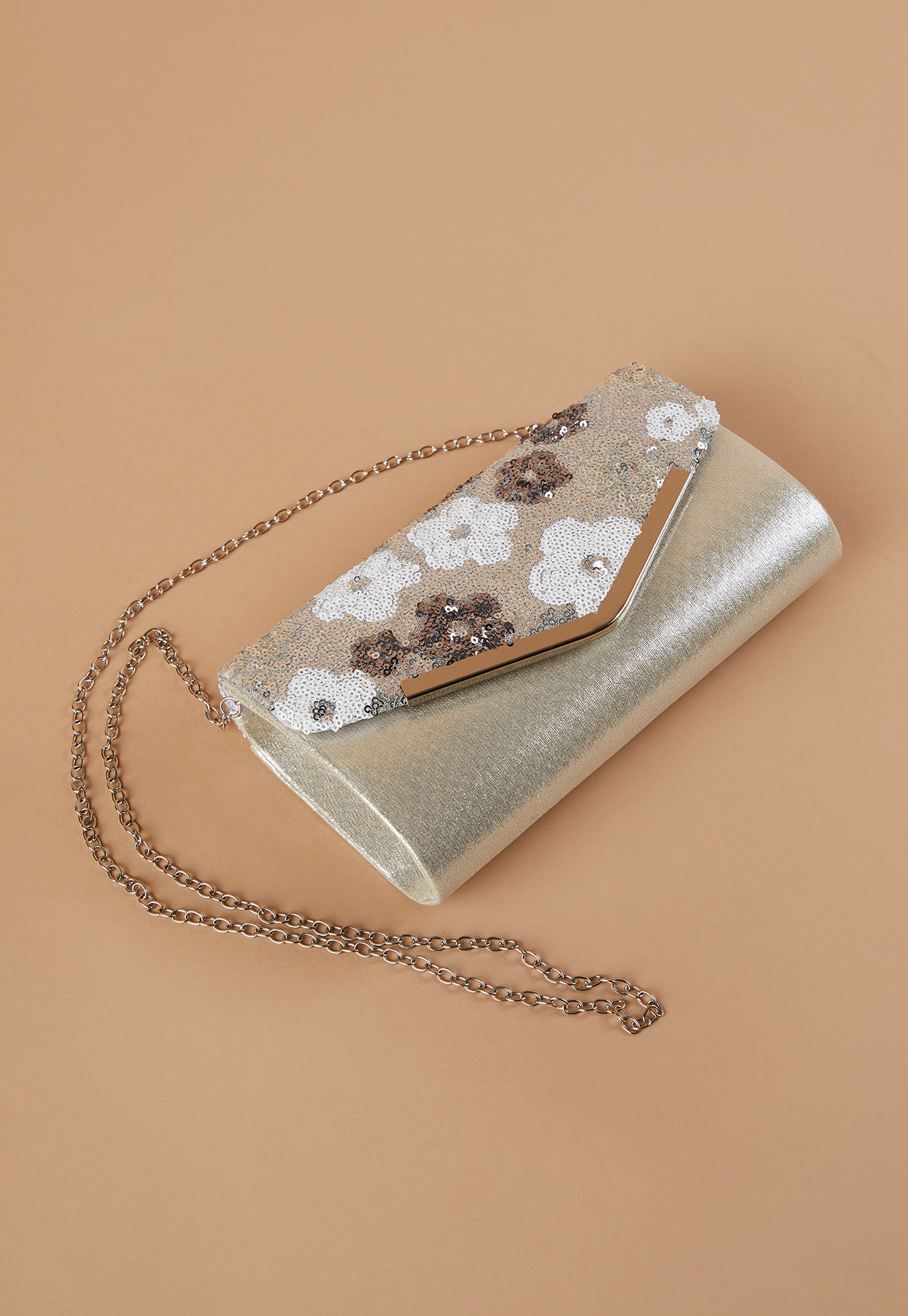 CODE Sequinned Envelope Clutch with Chain Strap-picture-19
