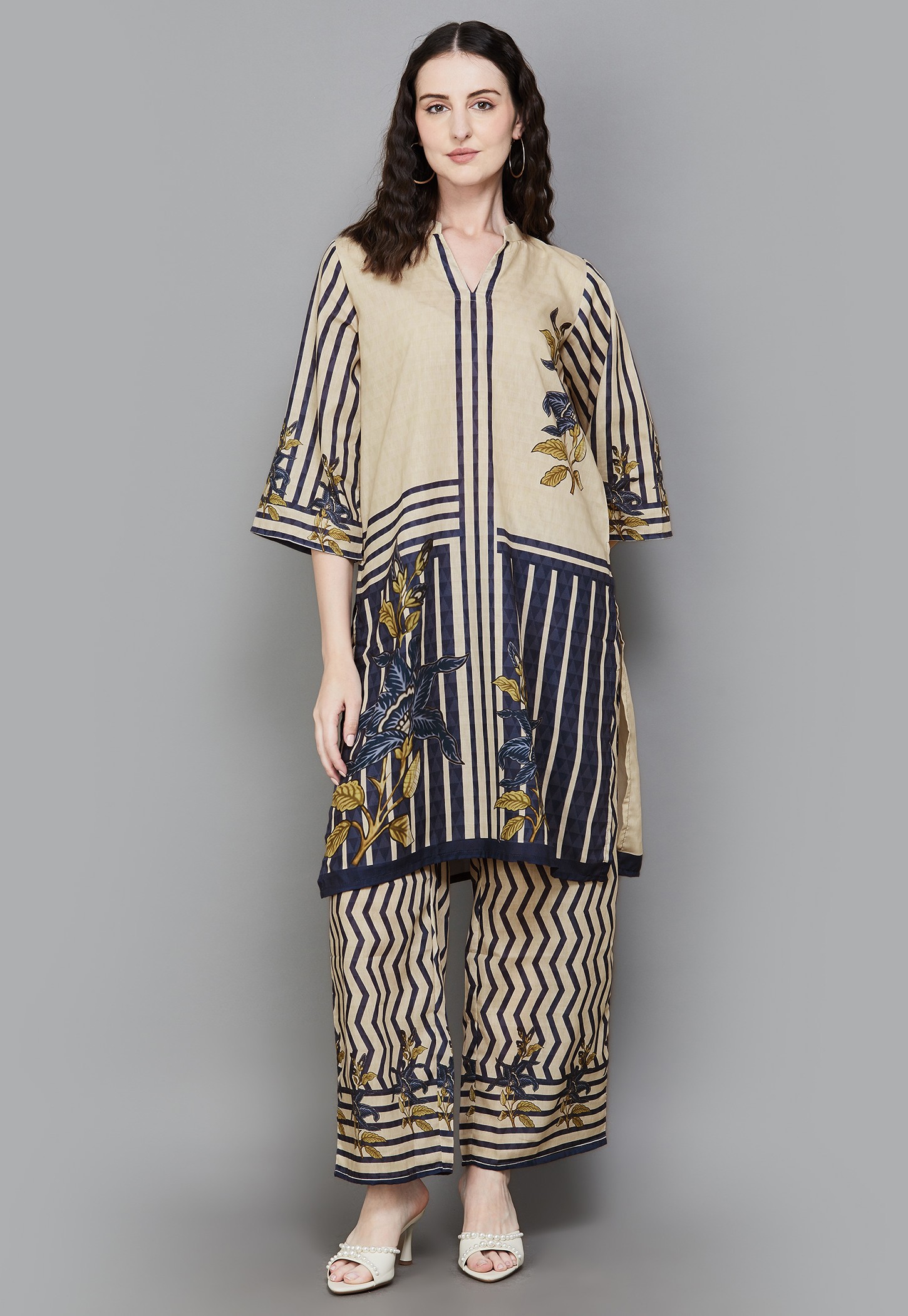 LIBAS Floral Print Kurta Set-picture-13