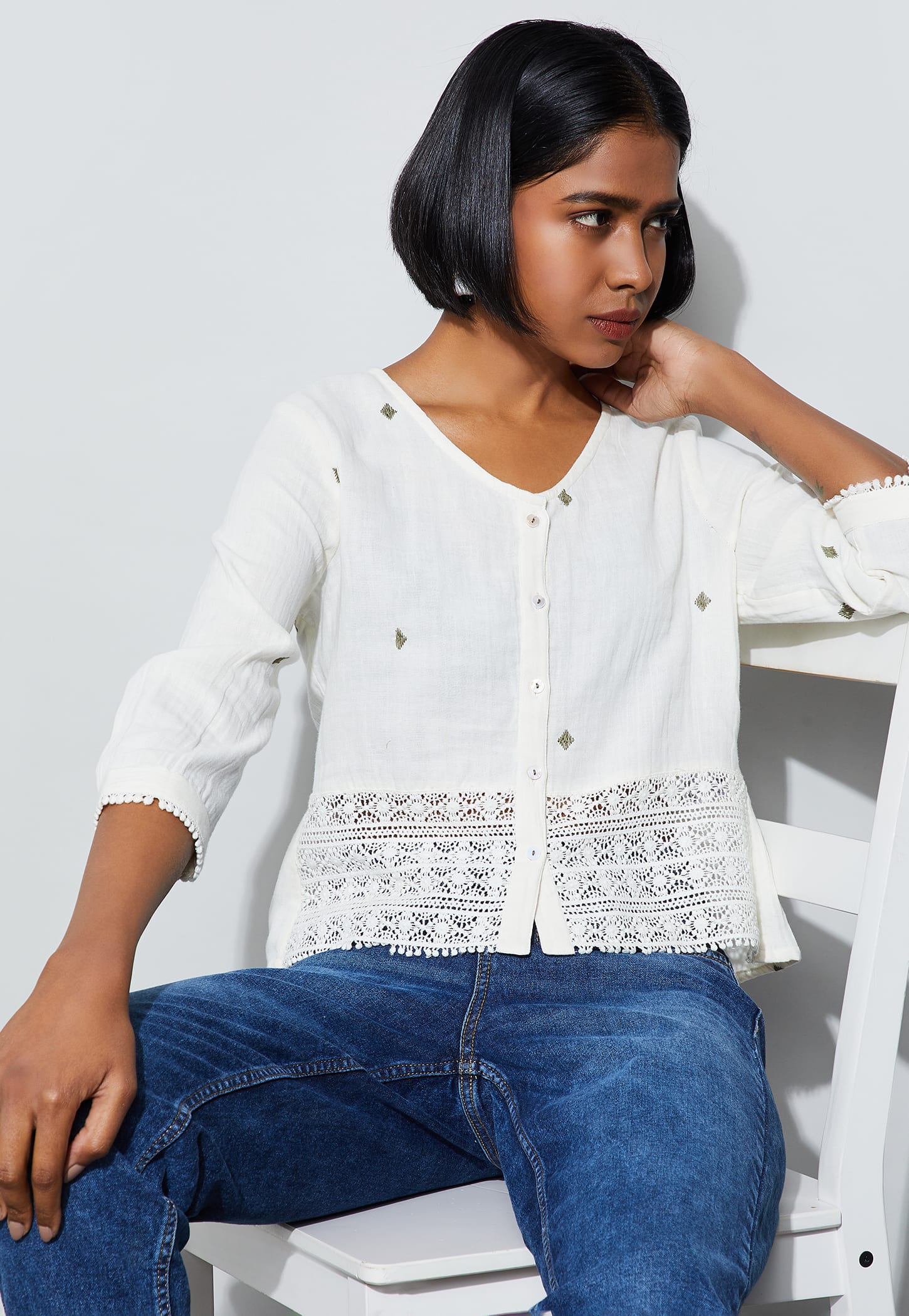 FAME FOREVER Lace Top-picture-25