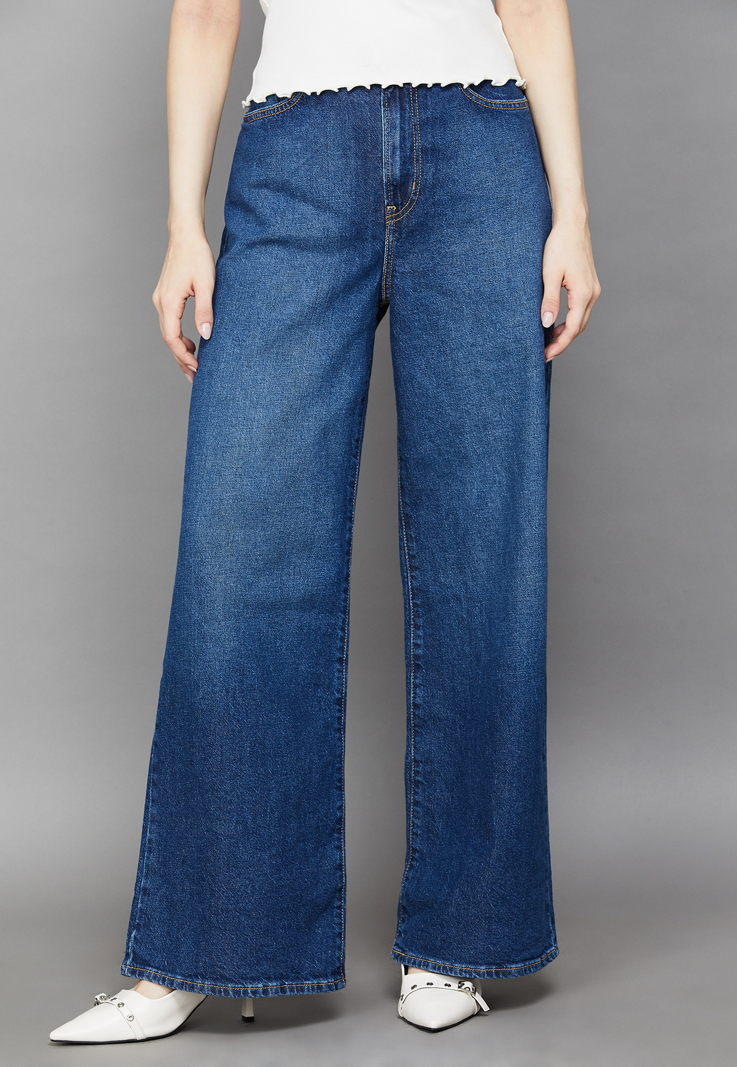LEVI'S Washed Flared Jeans-picture-25