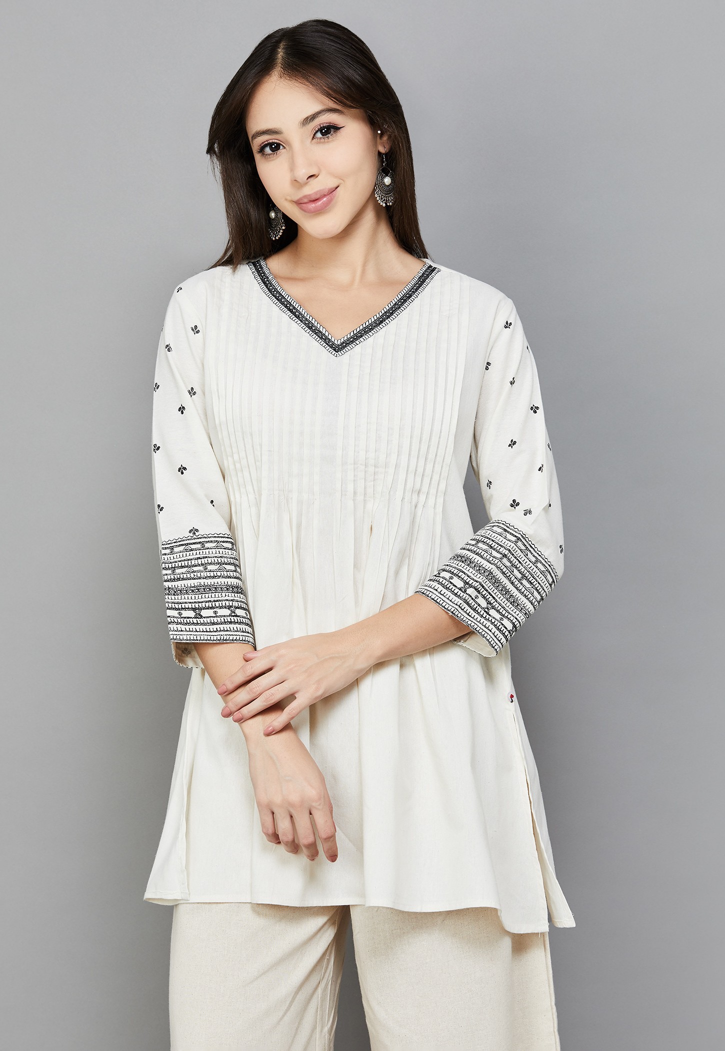 SPAN Embroidered Flared Kurti-picture-29