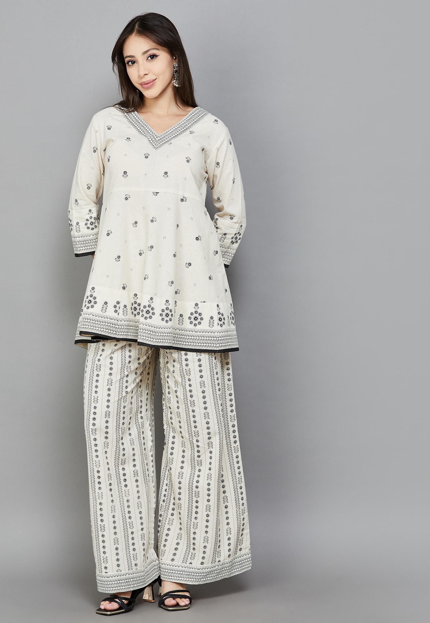 SPAN Ethnic Motif A-Line Kurti Set-picture-11