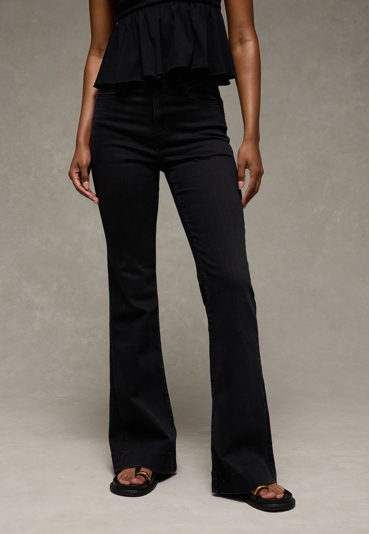 AMERICAN EAGLE Next Level Solid Flared Jeans-picture-15