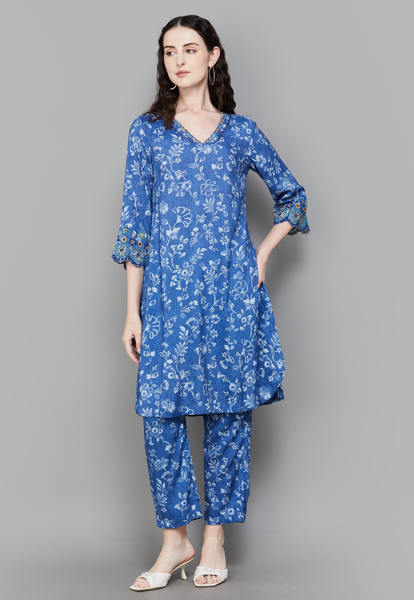 W Floral Print Straight Kurta Set-picture-19