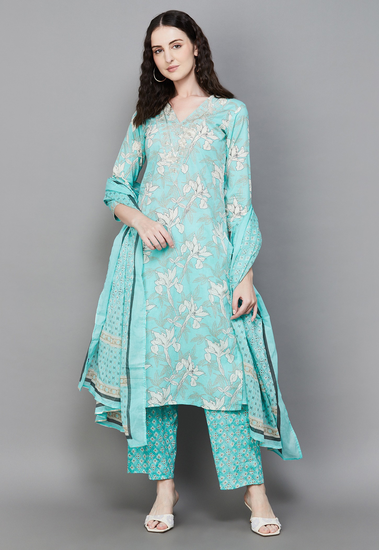 LIBAS Floral Print V-neck Kurta Set