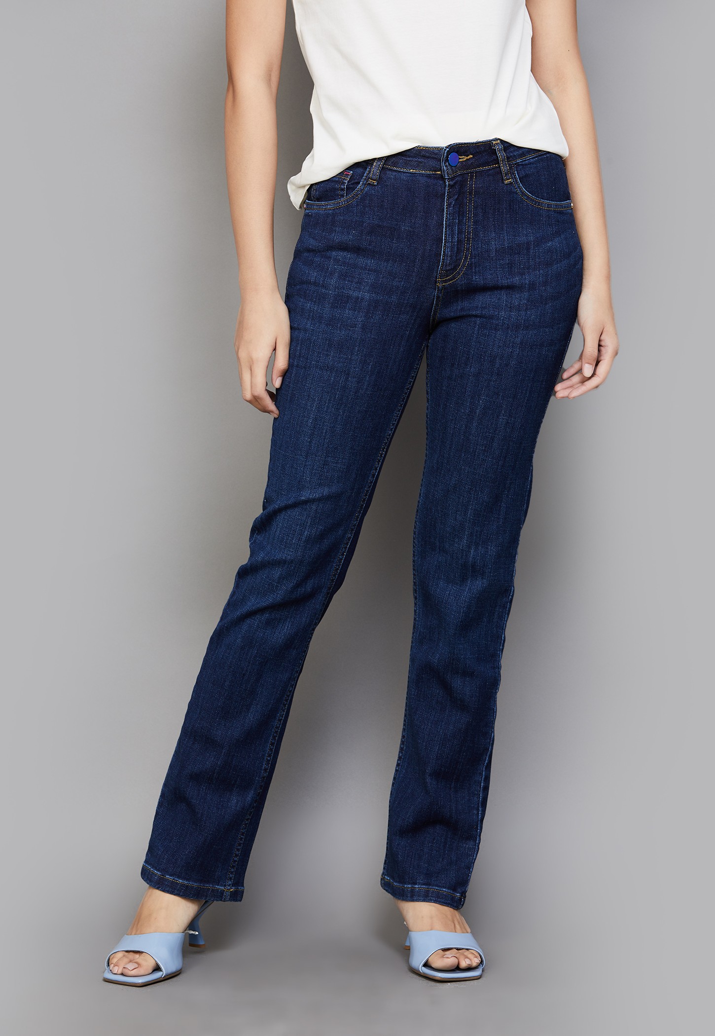 KRAUS Mid-Washed Straight Fit Jeans-picture-19