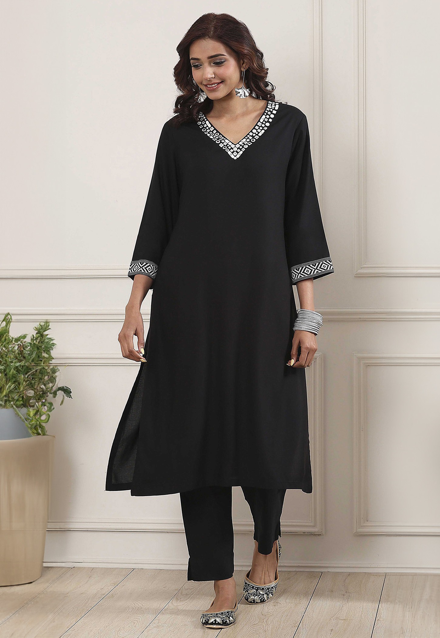 BIBA Embellished V-Neck Straight Kurta-picture-36
