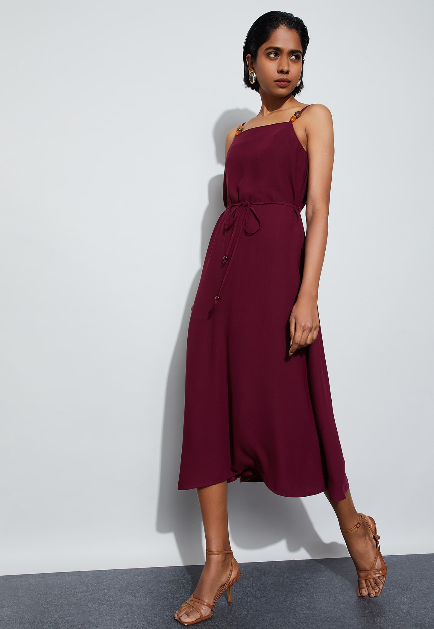 CODE Solid Spaghetti Neck Midi Dress-picture-53