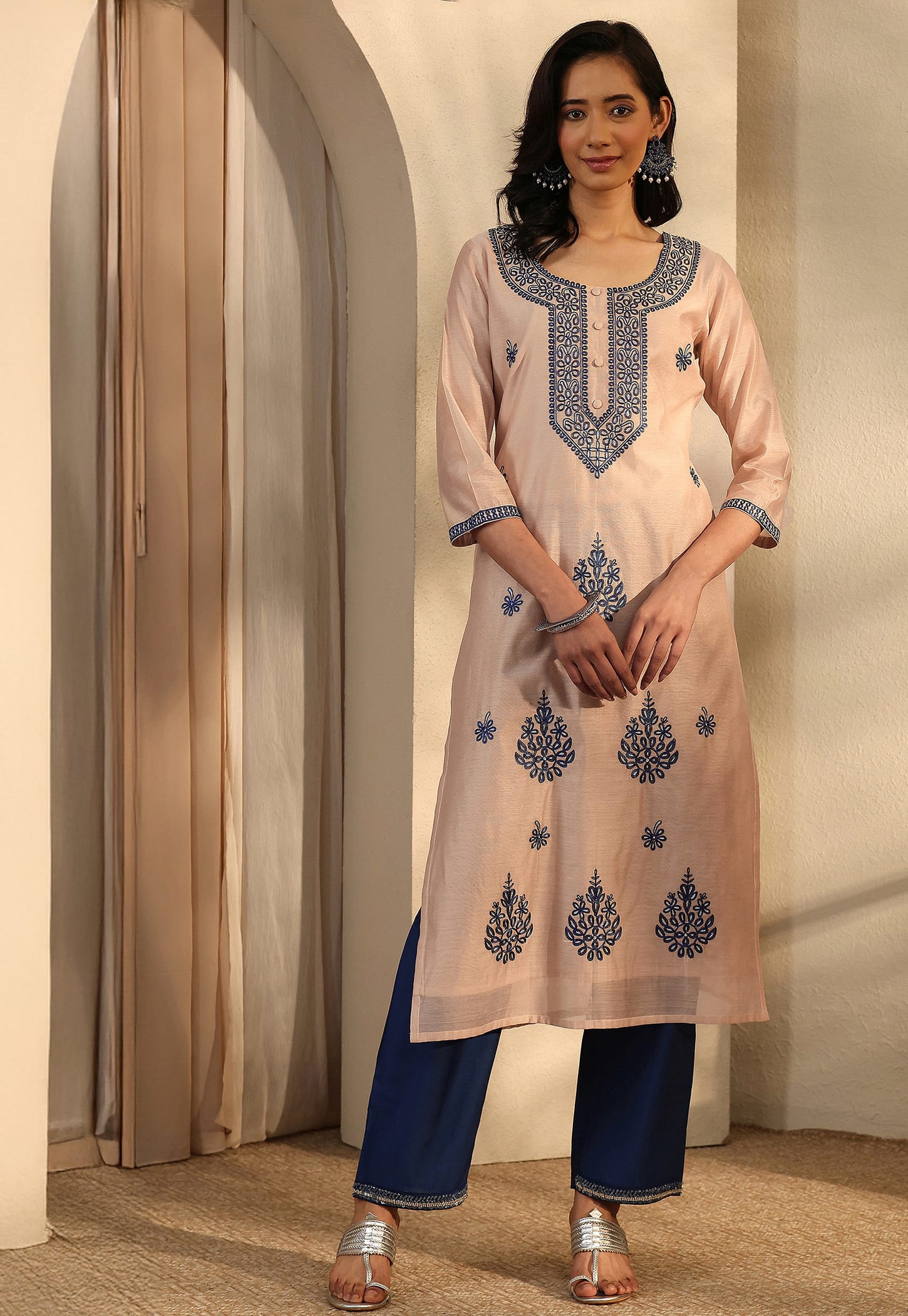 LIBAS Embroidered Straight Kurta-picture-24