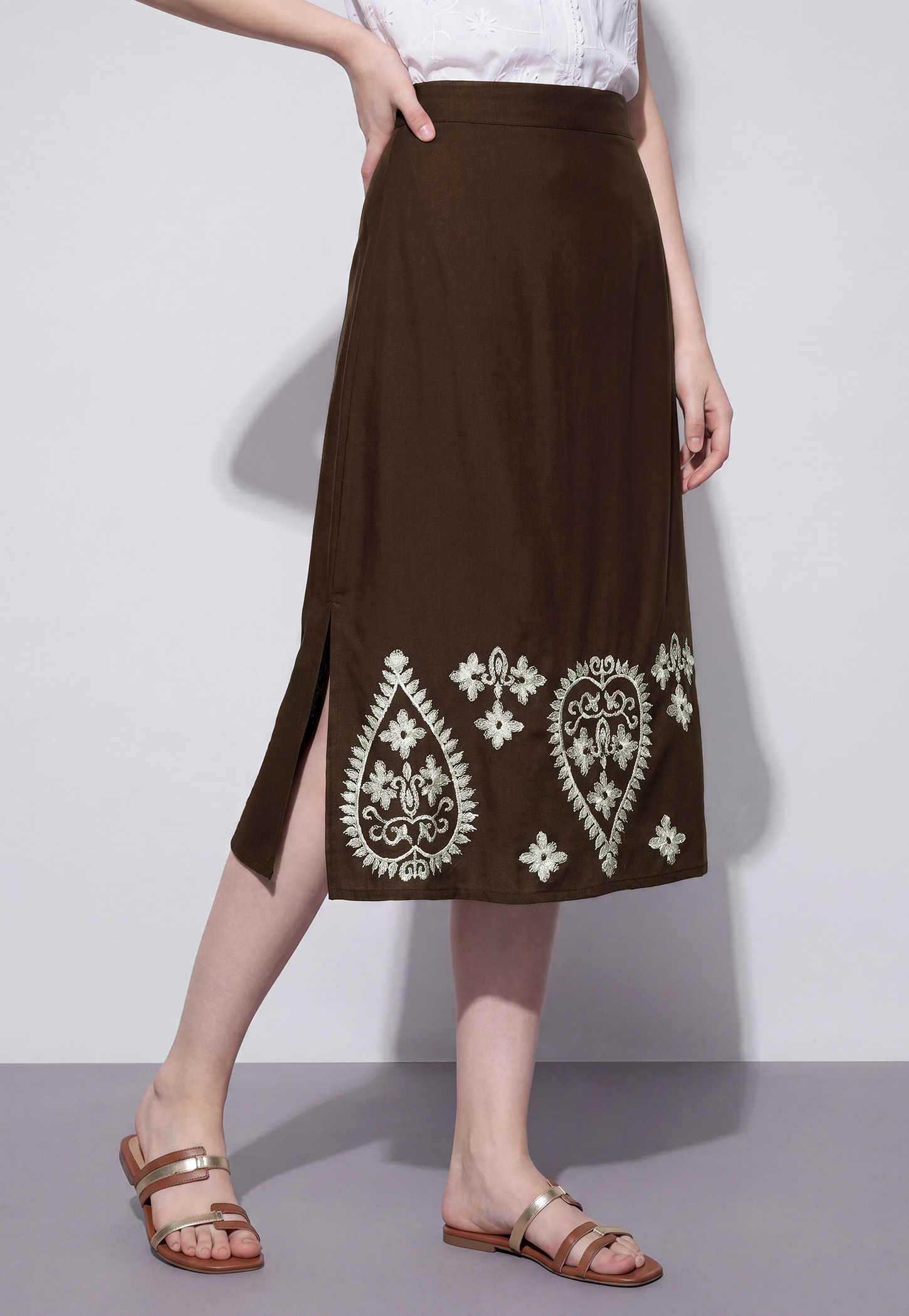 FAME FOREVER Embroidered Midi Skirt-image-9