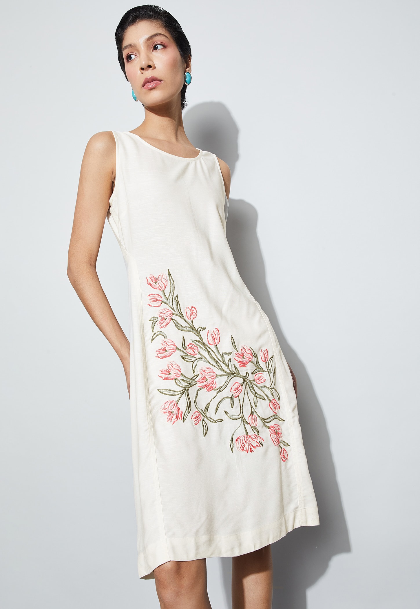 CODE Embroidered Midi Dress-picture-42