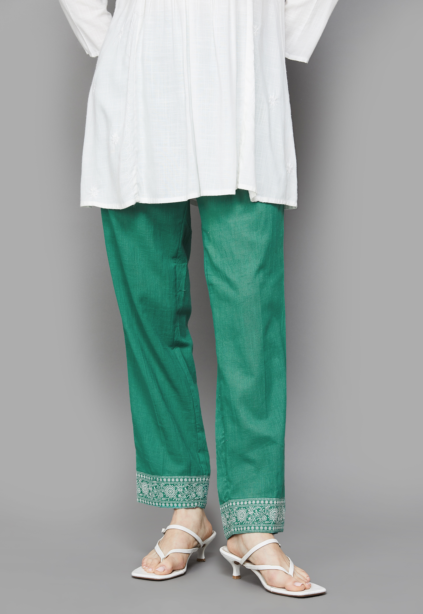 SPAN Embroidered Straight Pants-picture-27