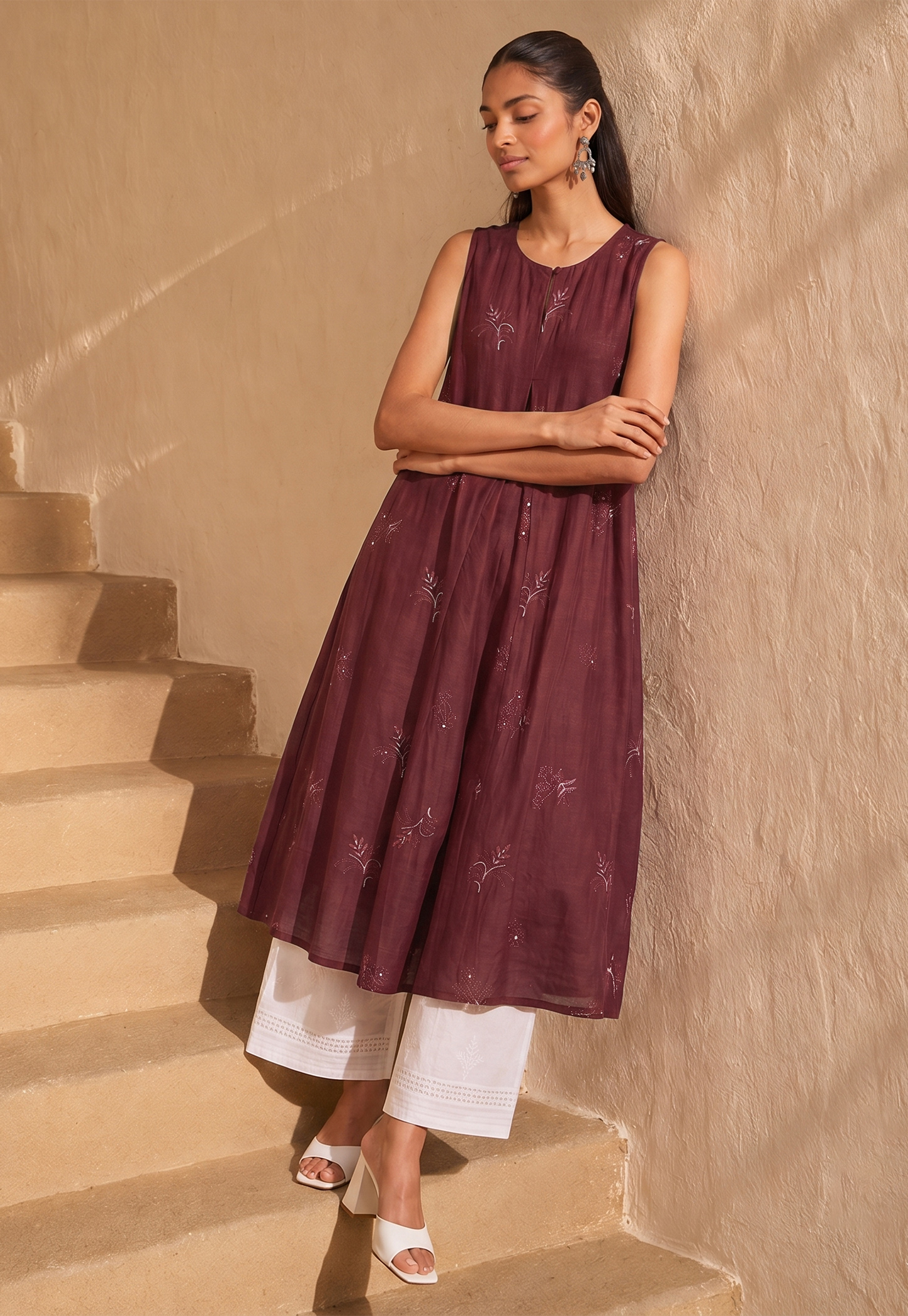 MELANGE Embroidered Sleeveless Flared Kurta-image-38