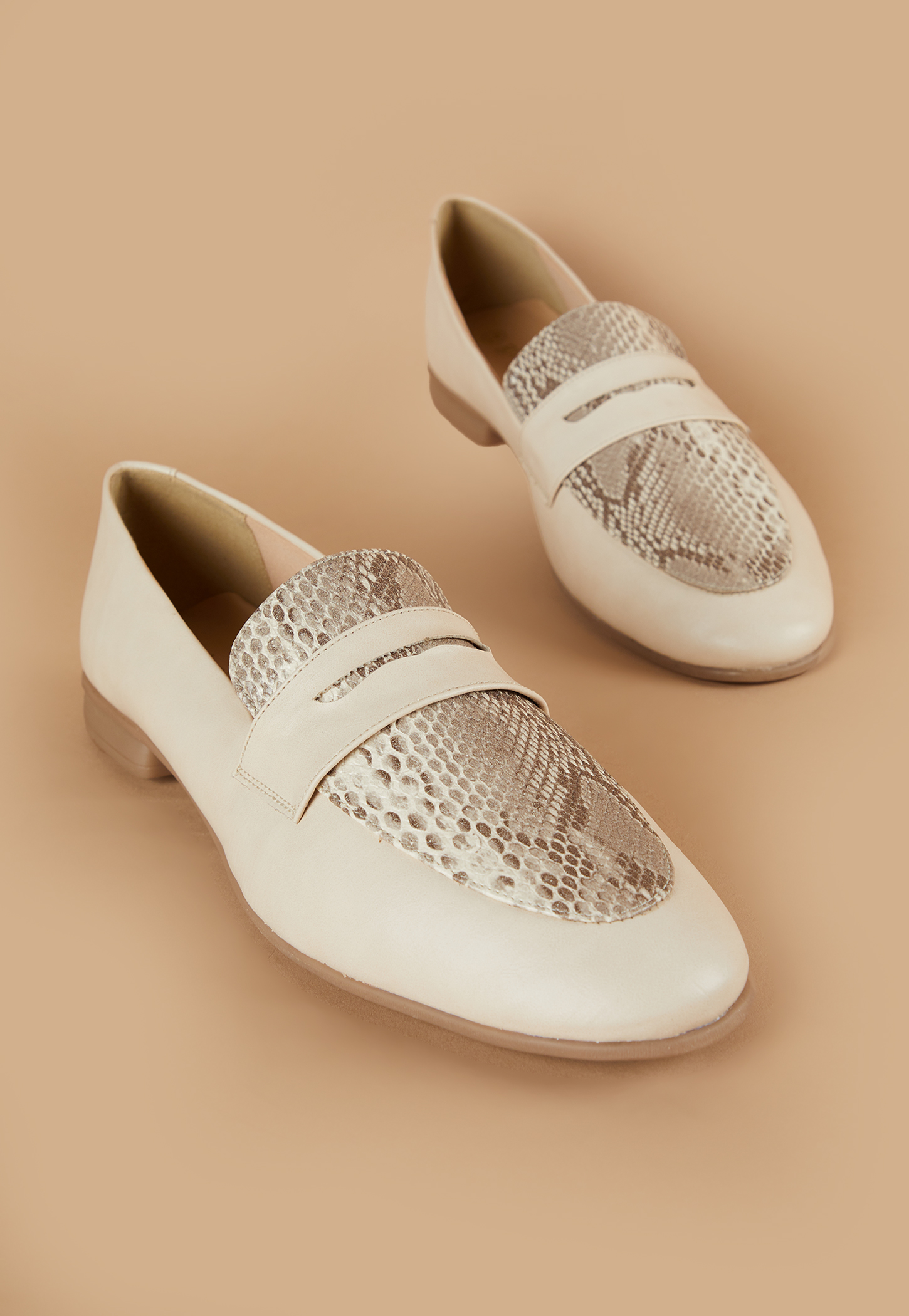 GINGER Textured Loafers-picture-54