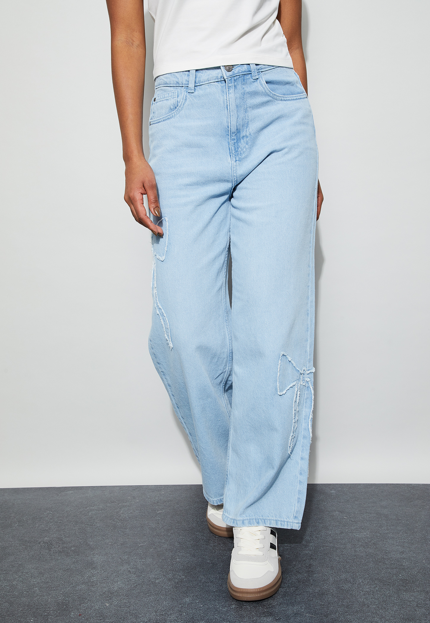 GINGER Distressed Woven Jeans-picture-11