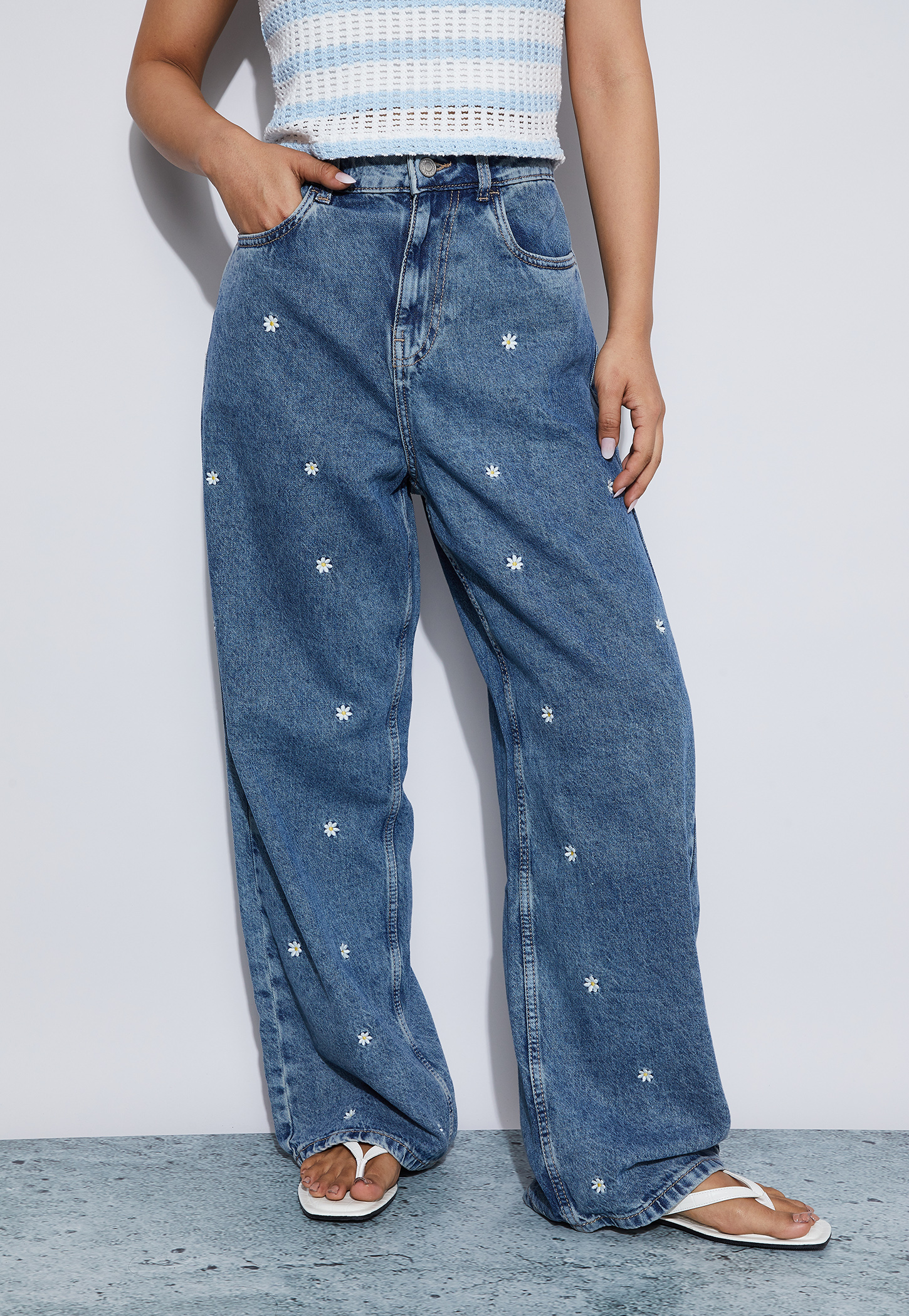 GINGER Embroidered Wide Leg Jeans-picture-34