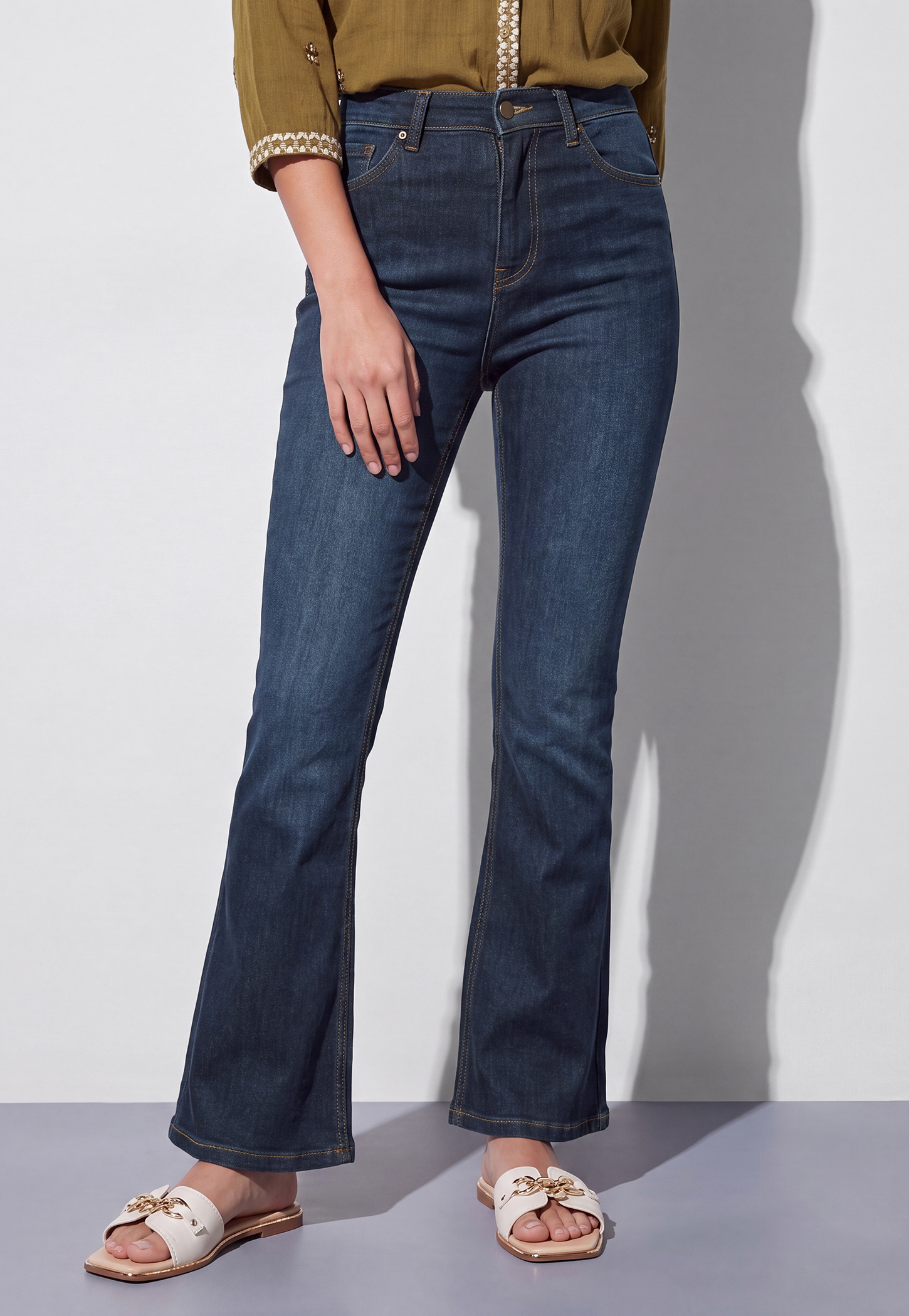FAME FOREVER Solid Bootcut Jeans-image-5