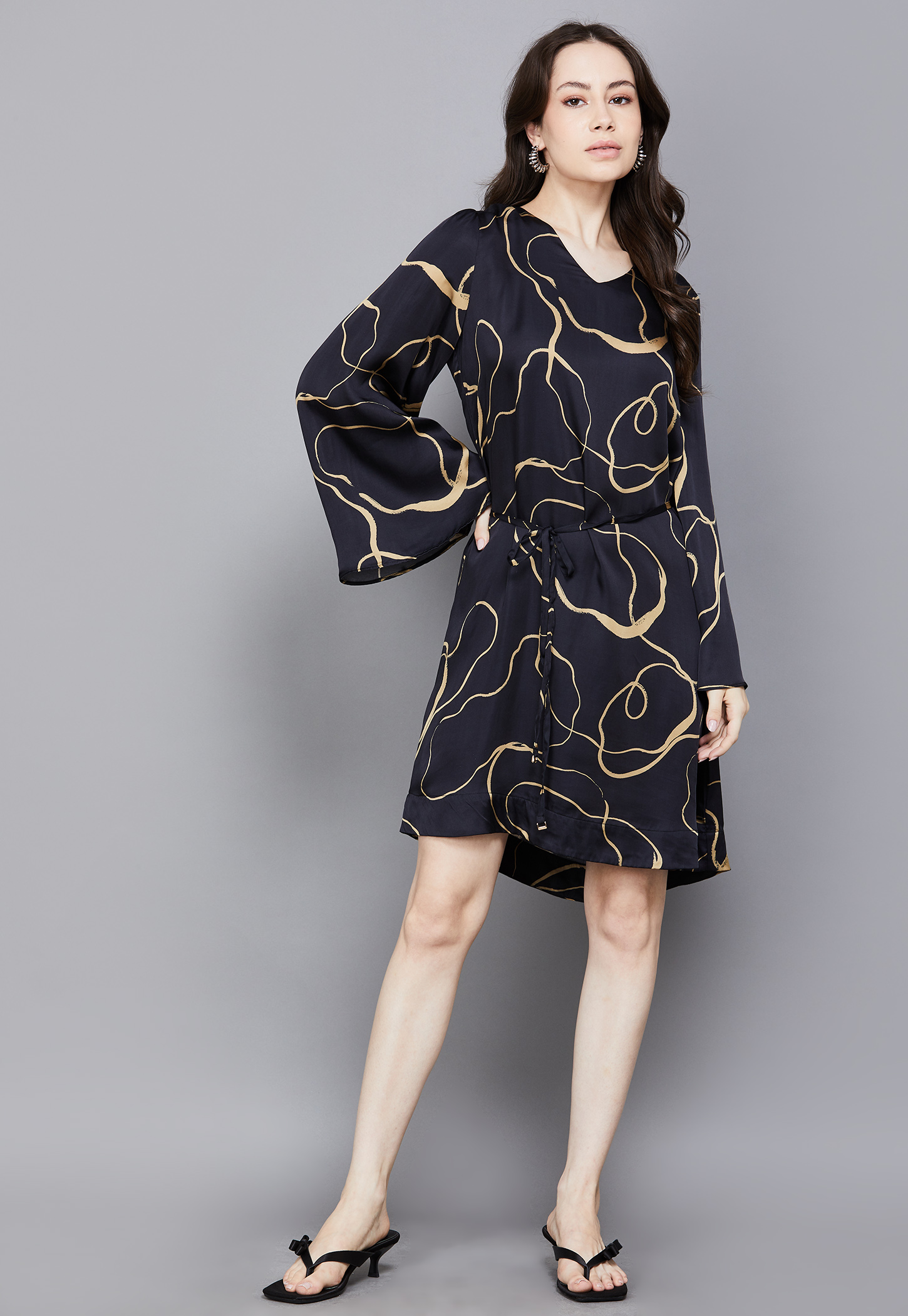 AND Printed V-Neck Flared Dress-picture-46