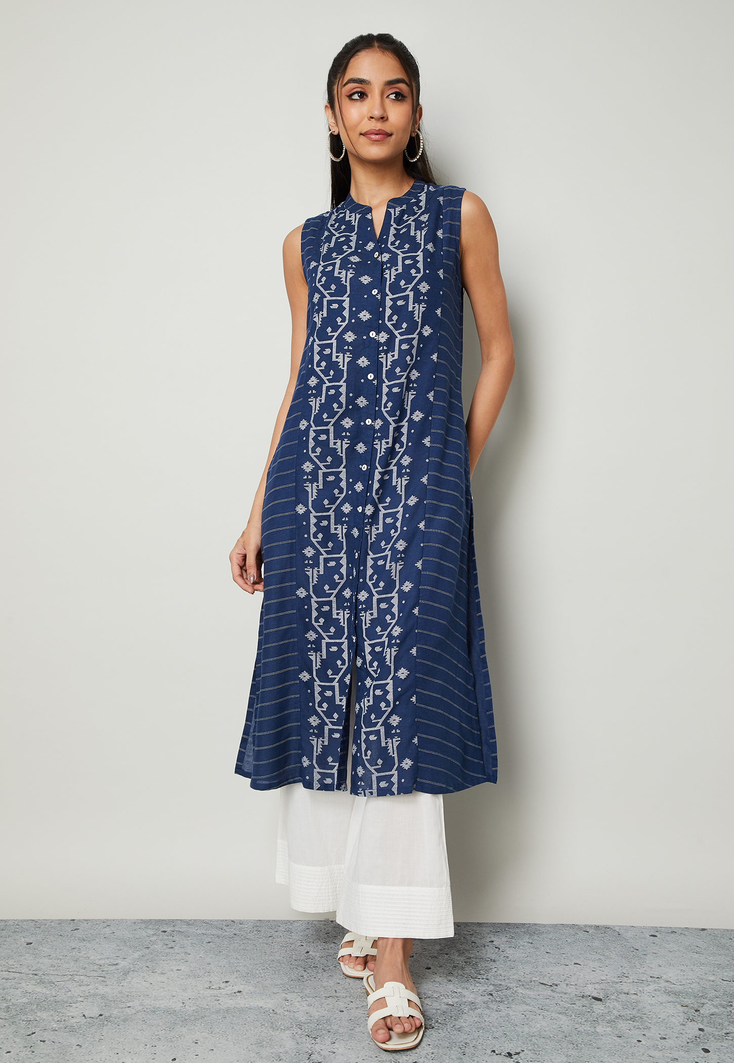 MELANGE Ethnic Motif Band Collar Sleeveless Straight Kurta-picture-41