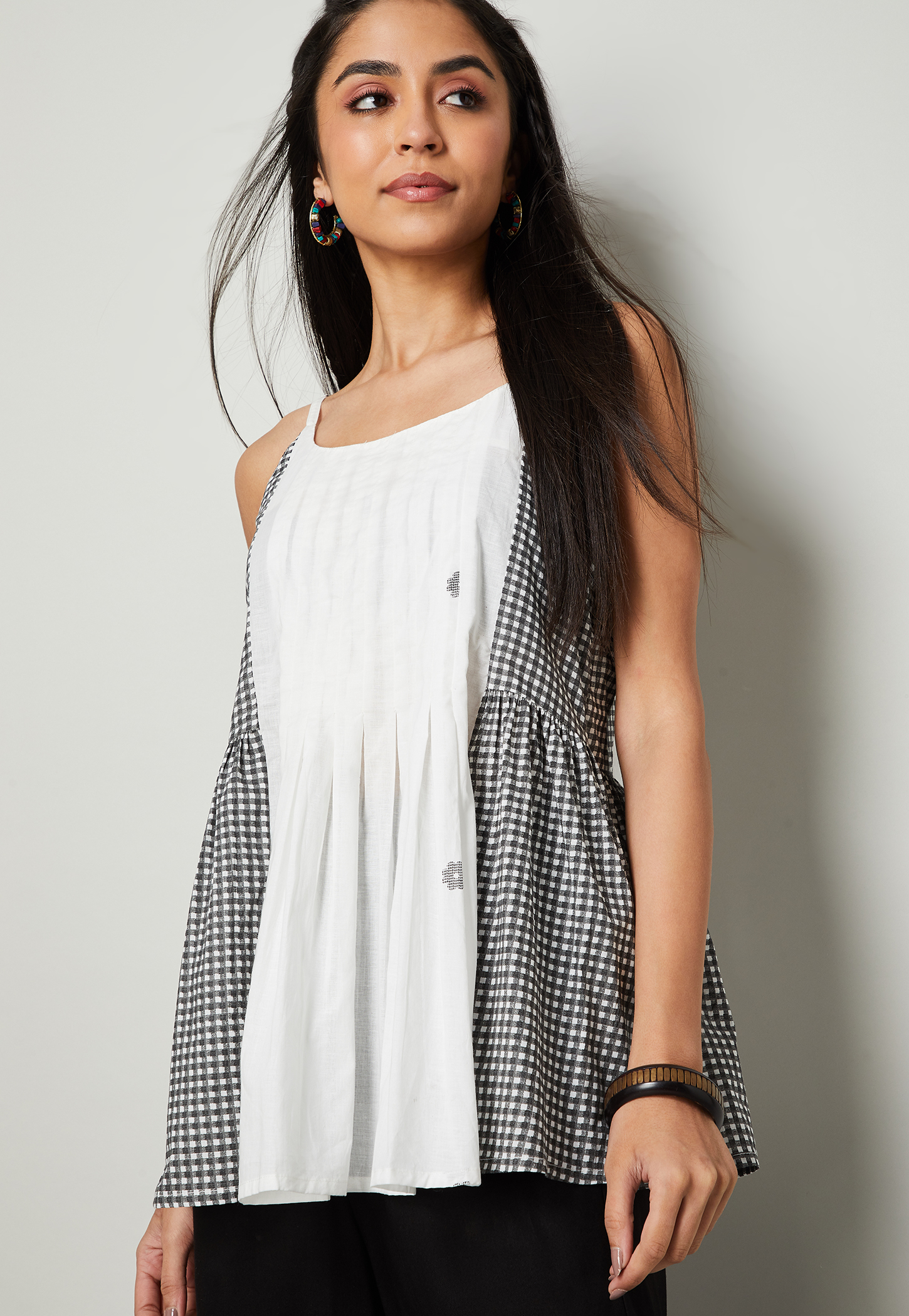 COLOUR ME BY MELANGE Checked Sleeveless Top-picture-26