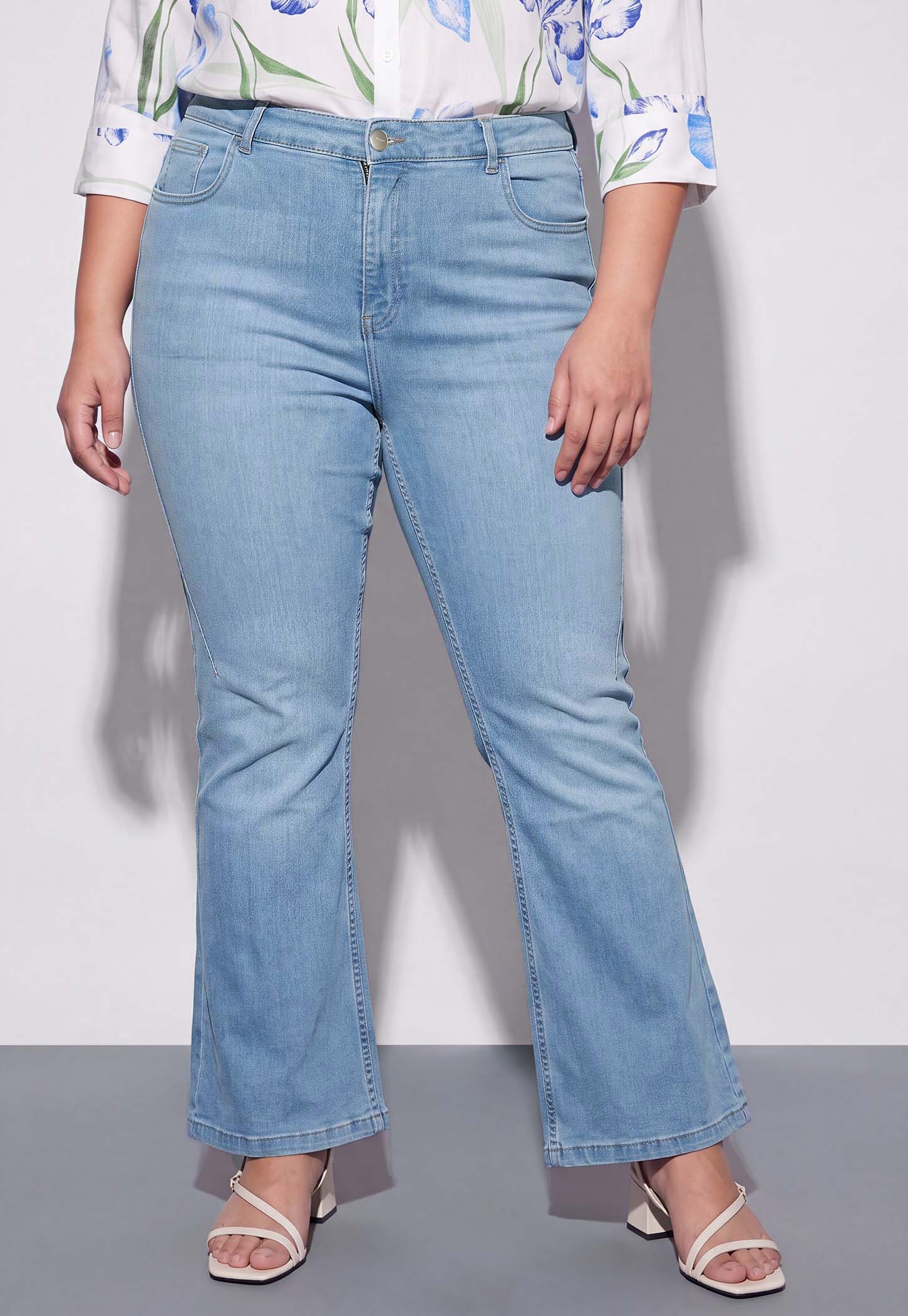 NEXUS High-Rise Flared Jeans-image-4