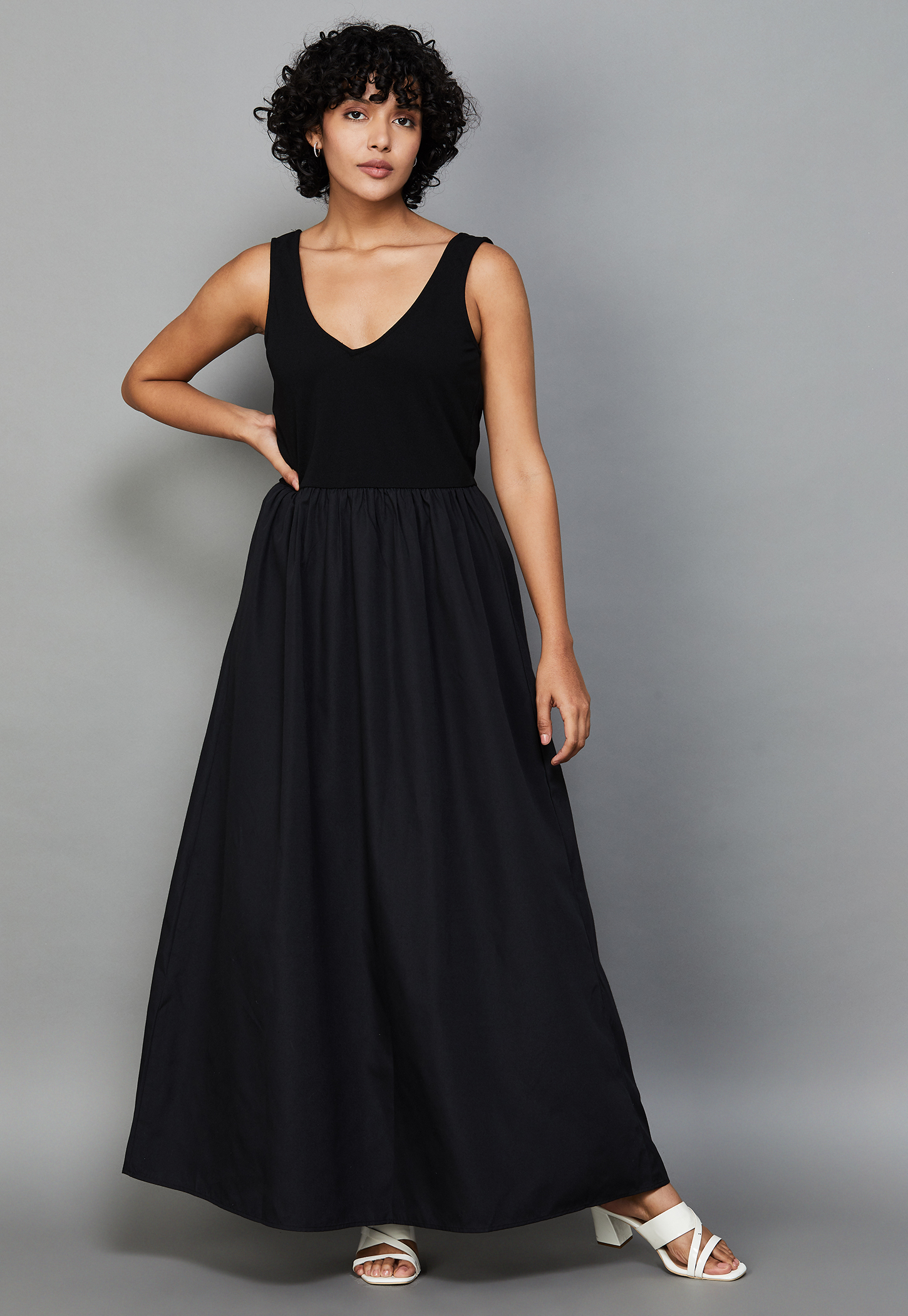 VERO MODA Solid Flared Maxi Dress-picture-28