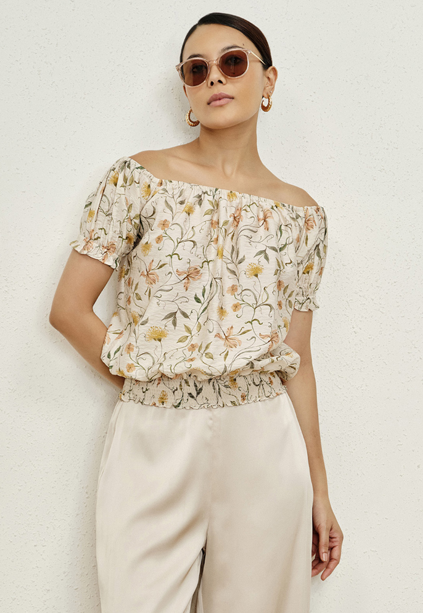 AND Floral Print Off-Shoulder Blouson Top-picture-56
