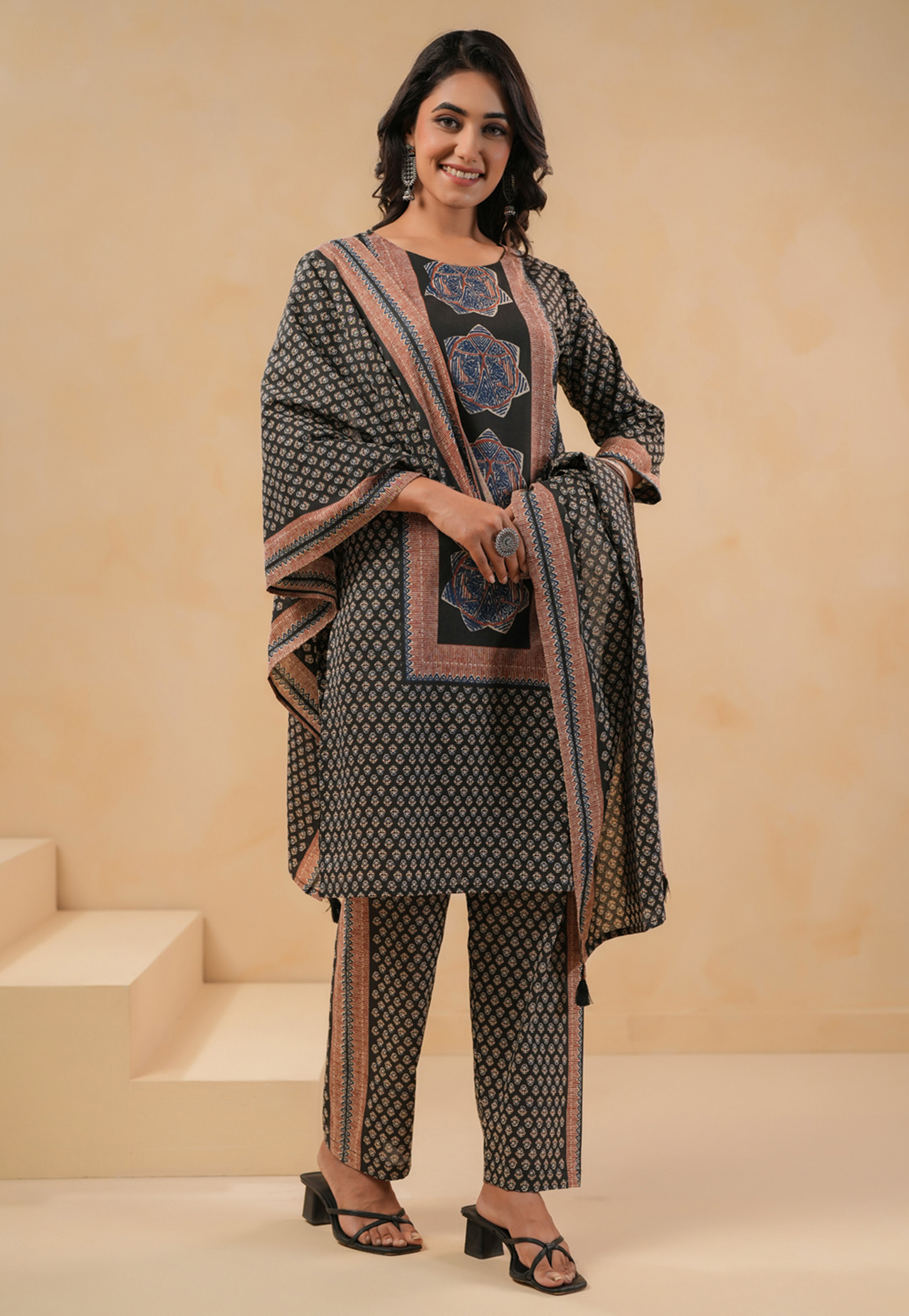 SPAN Ethnic Motif Kurta Set-picture-41