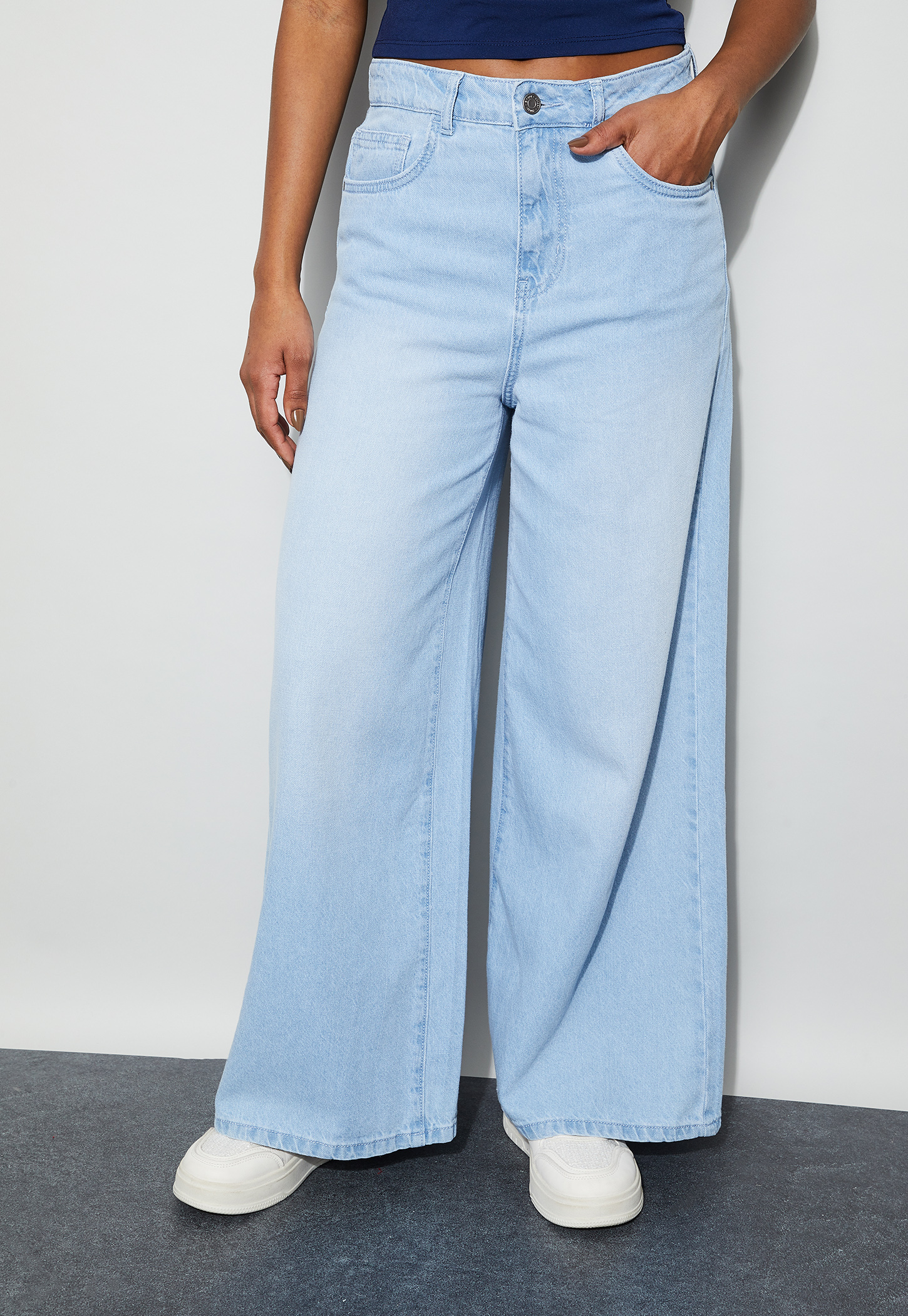 GINGER Solid High-Waist Jeans-picture-34