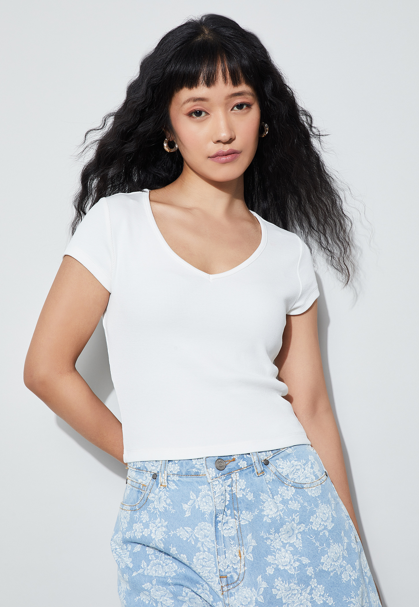 GINGER Ribbed V-Neck T-shirt-picture-39
