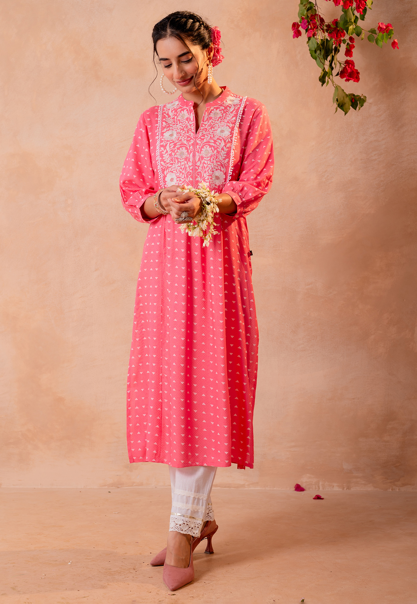 JUNIPER Embroidered Band Collar 3/4th Sleeves Straight Kurta-picture-34