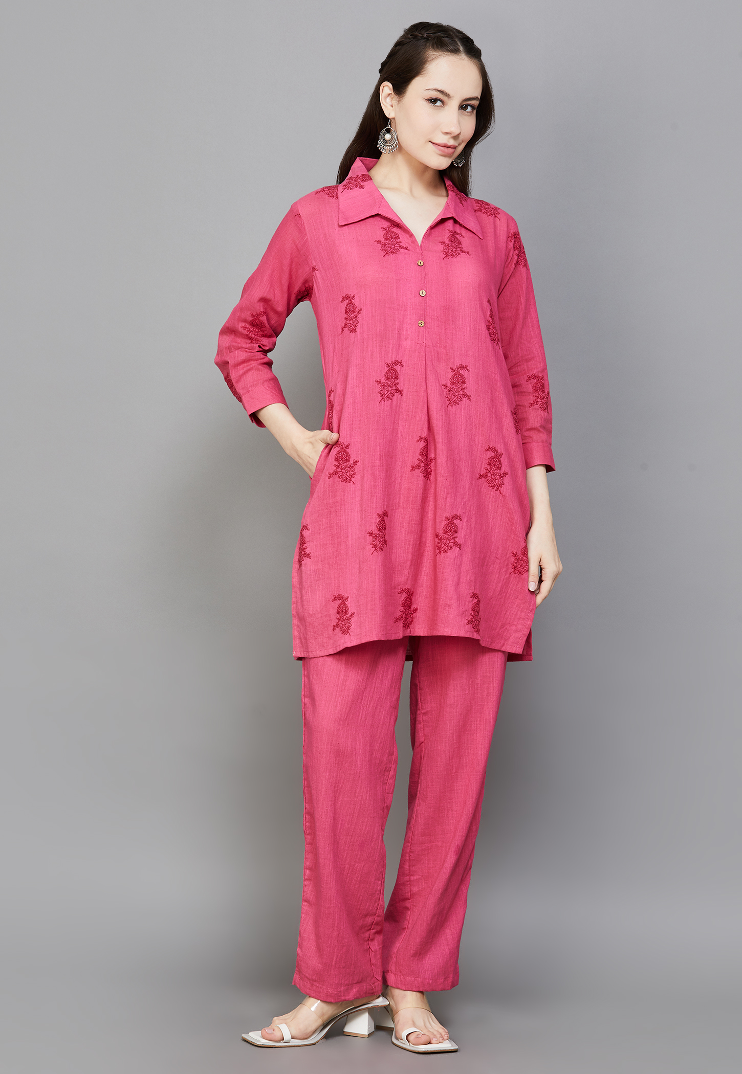 SPAN Embroidered Straight Kurta Set-picture-15