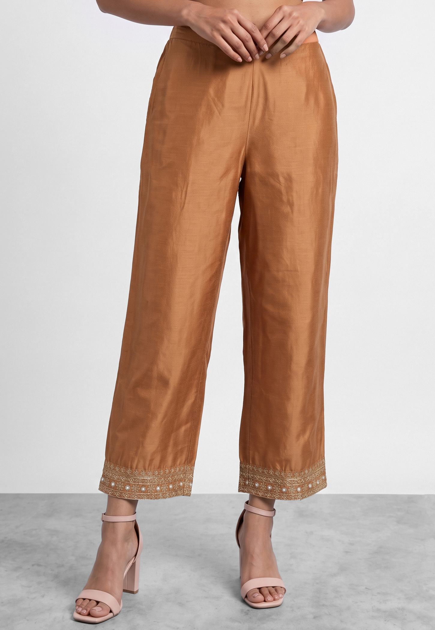 MELANGE Embroidered Straight Pants-picture-27