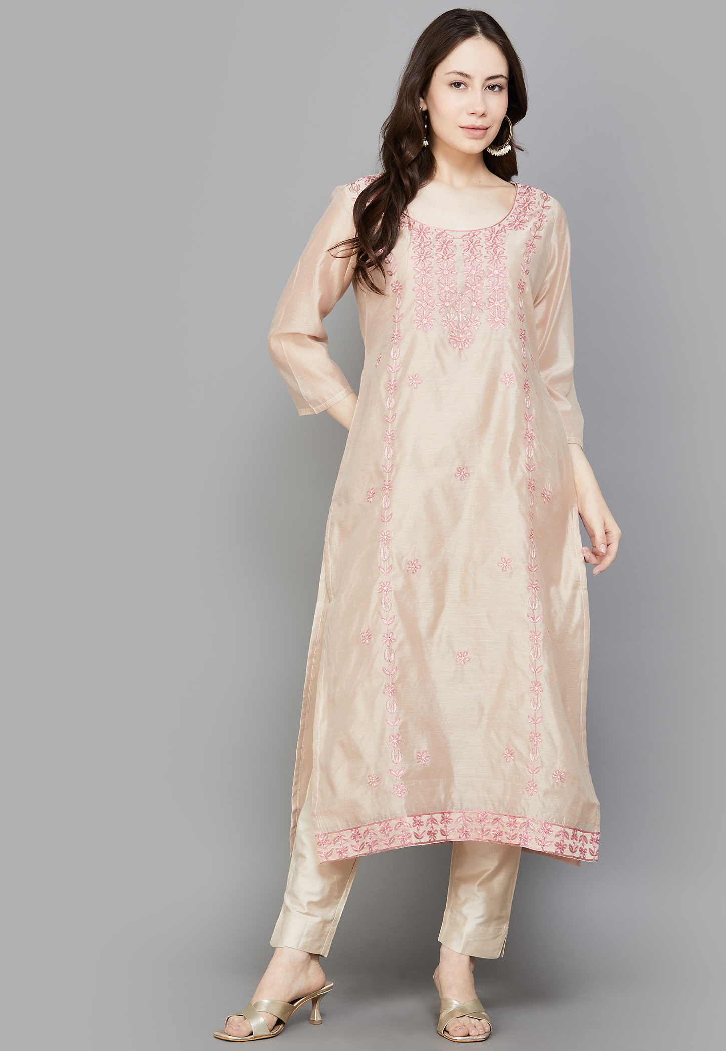 LIBAS Embroidered Straight Kurta-picture-15