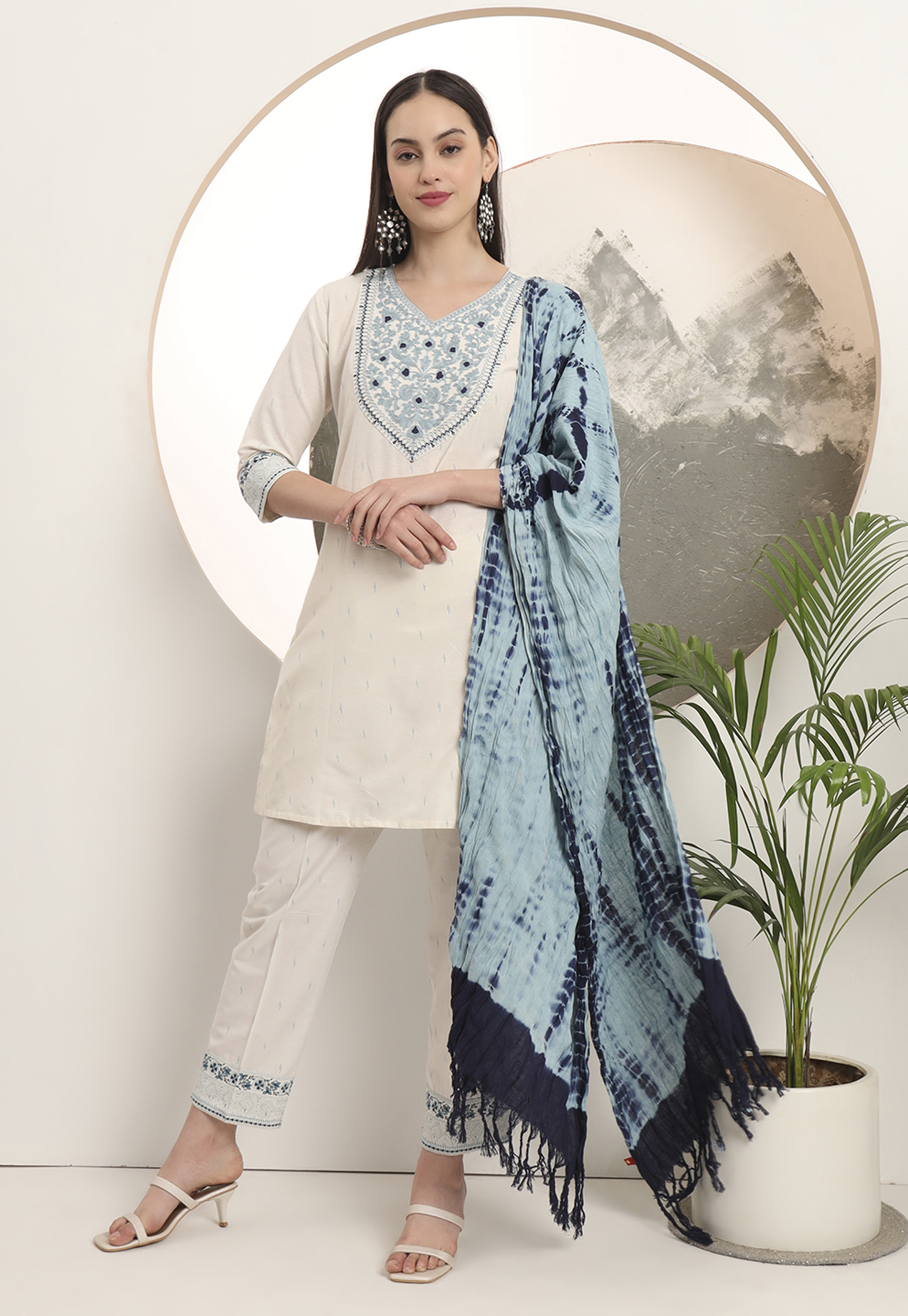 SPAN Embroidered Kurti Set-image-20