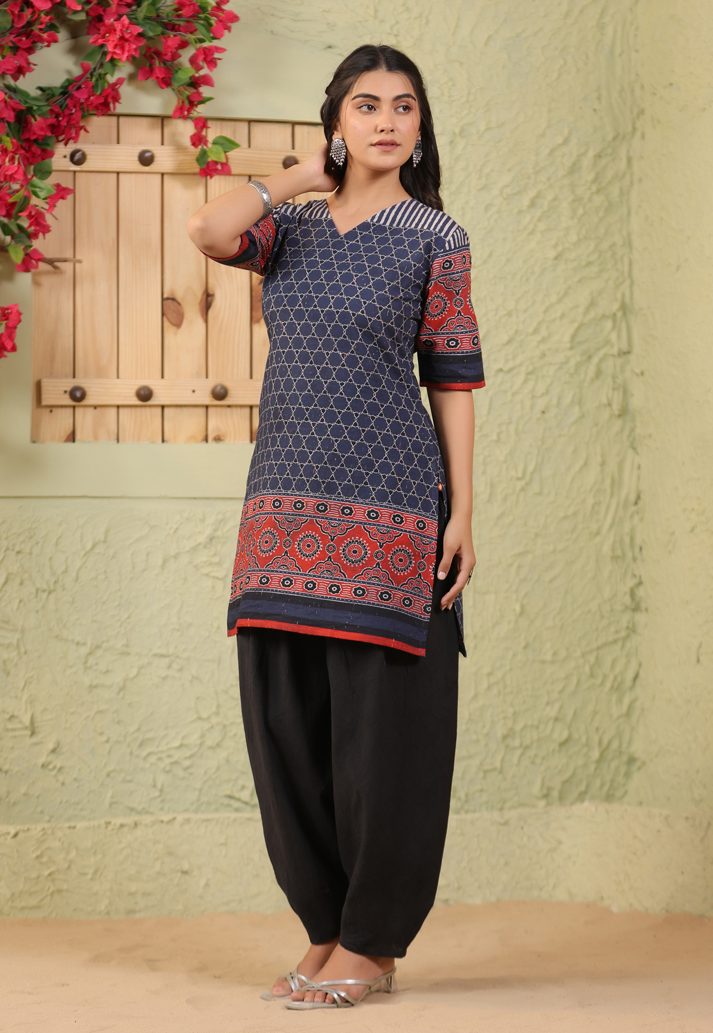 SPAN Printed Straight Kurta-picture-40