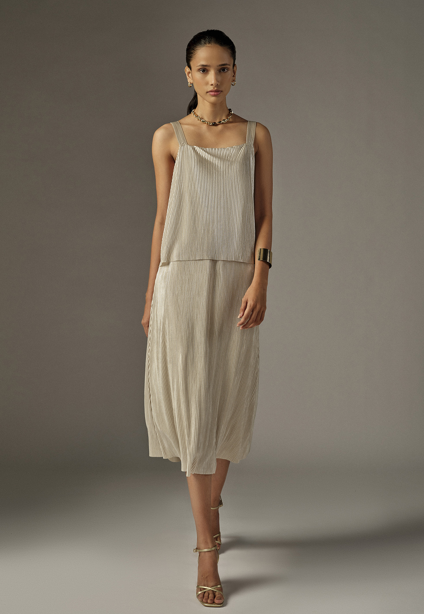 AND Pleated Sleeveless Midi Dress-picture-41